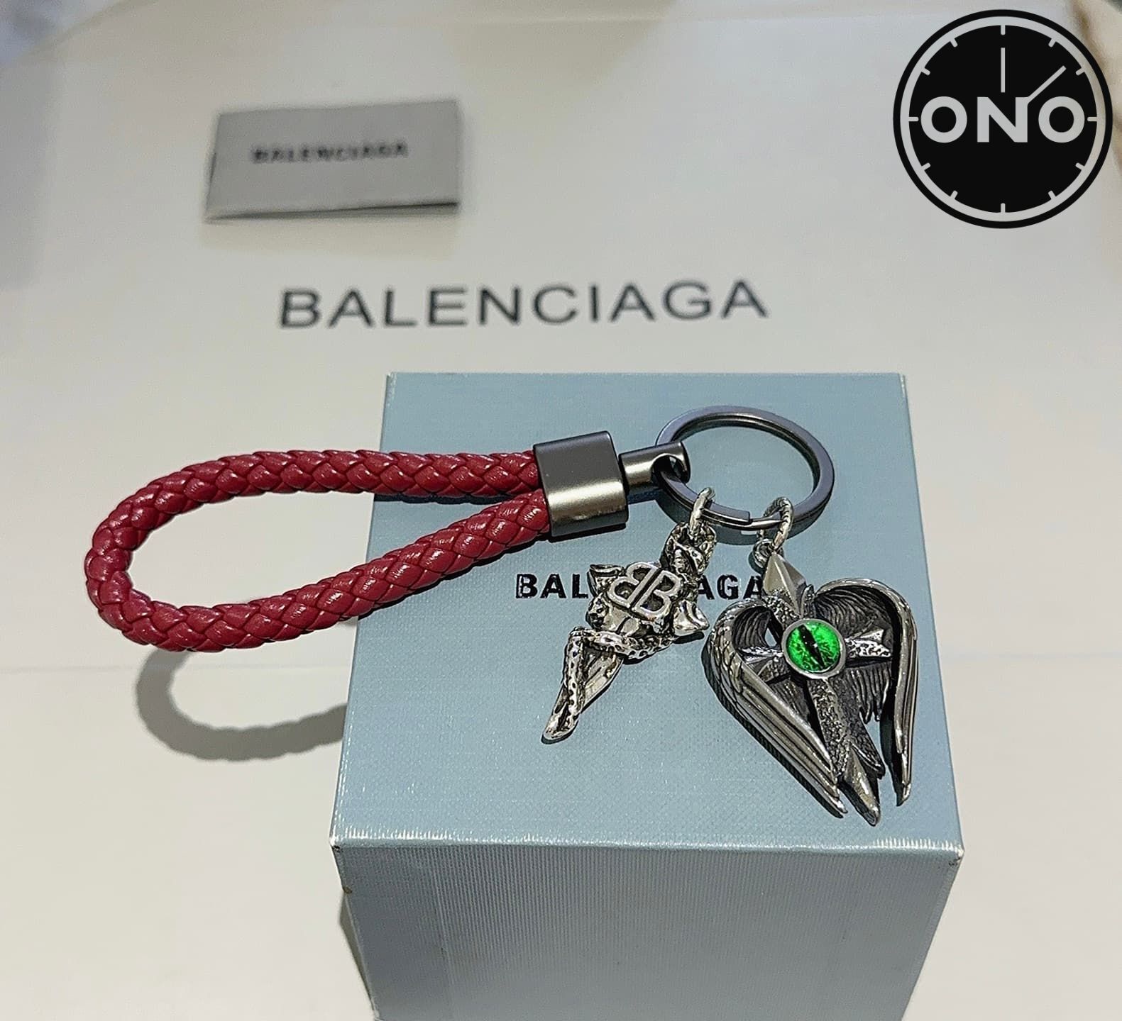 balenciaga-clasp_33_5.jpg