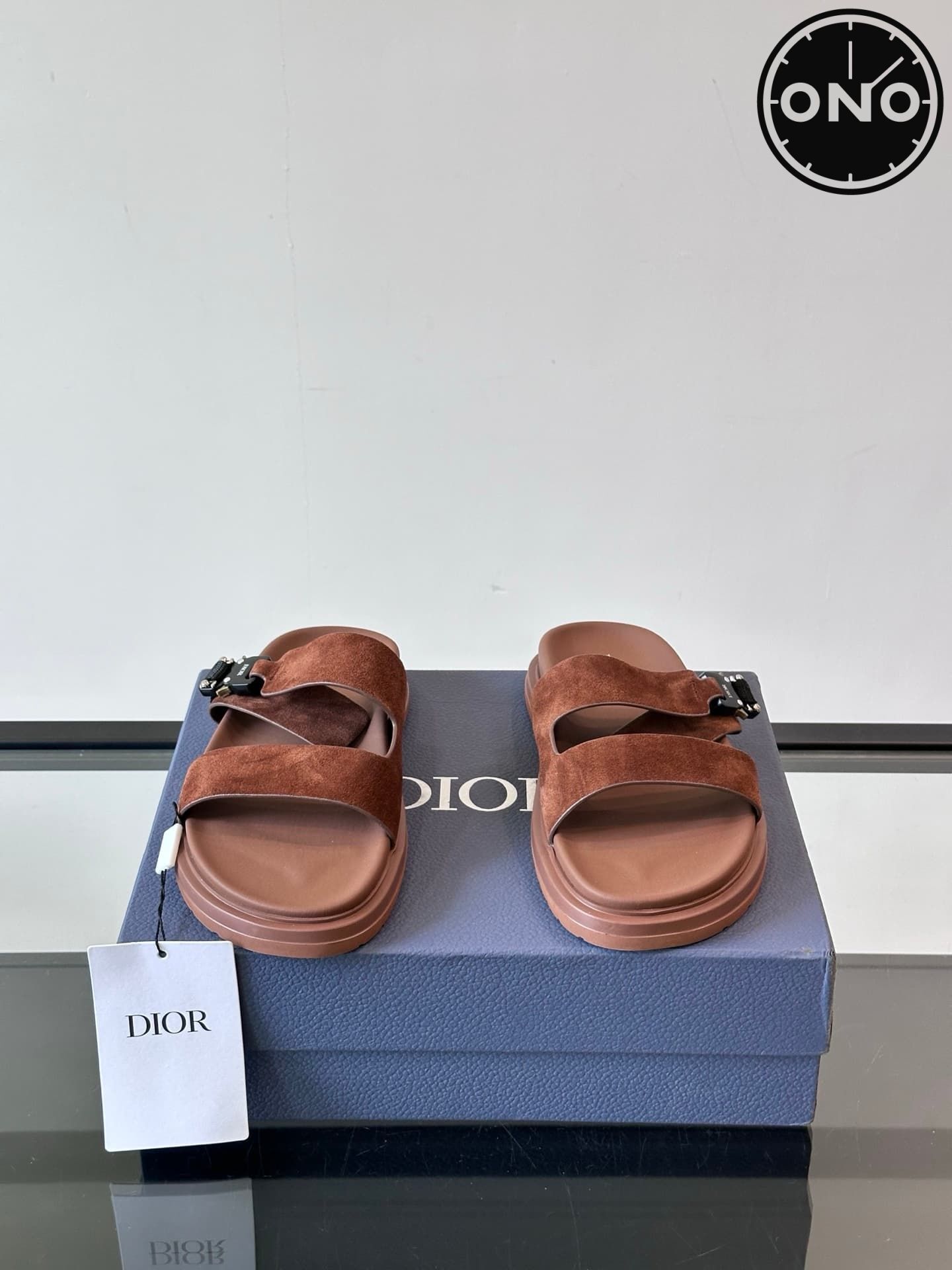 dior-slippers_4_1.jpg
