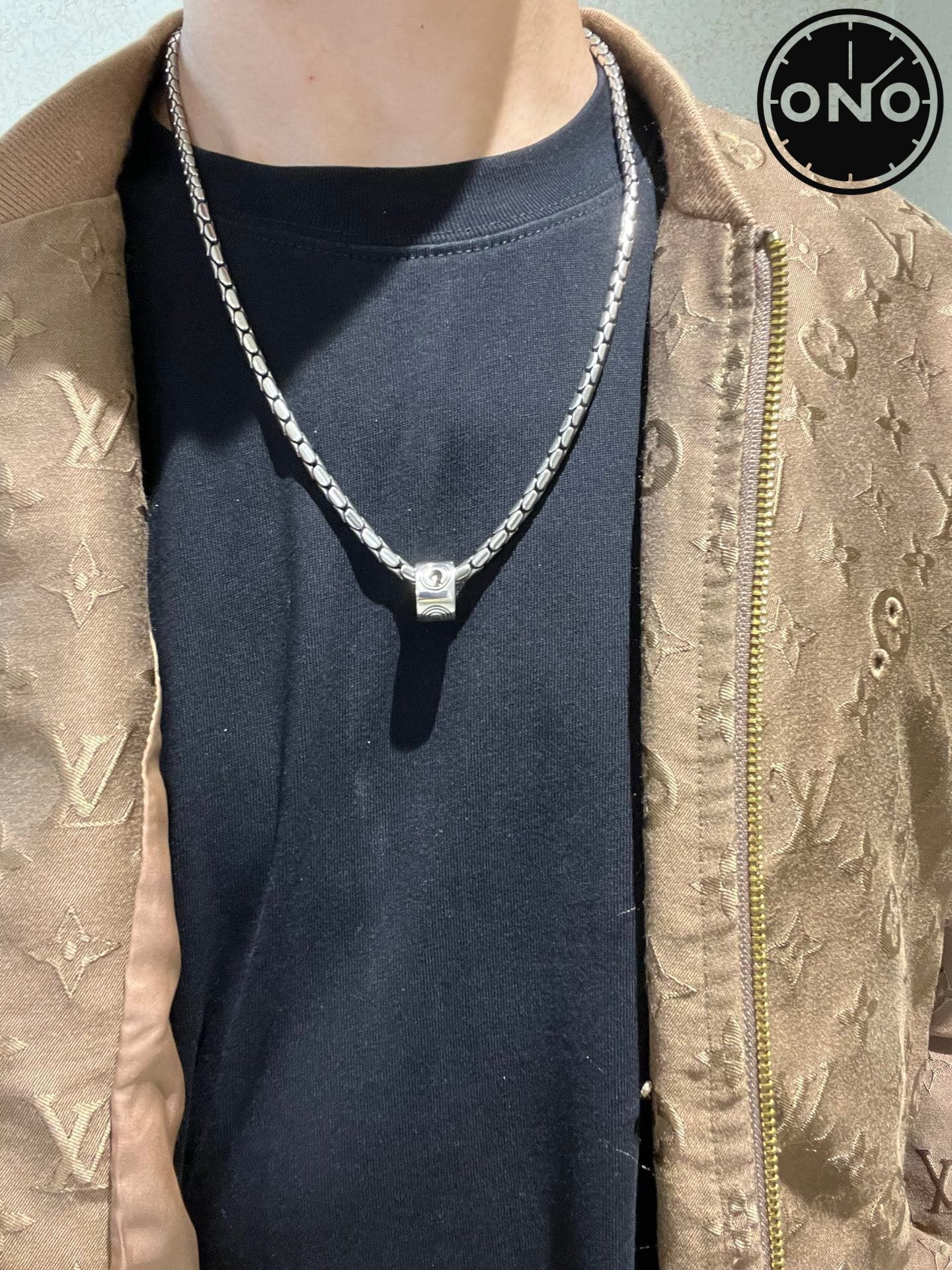 gucci-necklace_60_2.jpg