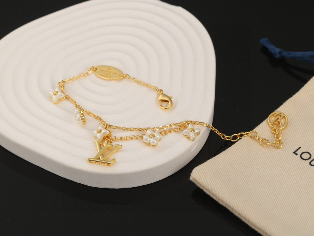 lv-bracelet_16_1.jpg