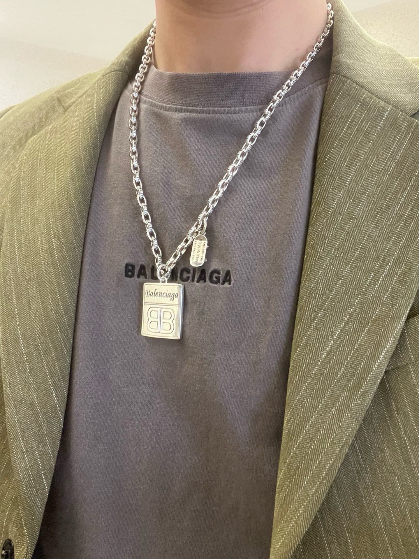 balenciaga-necklace_39_4.jpg