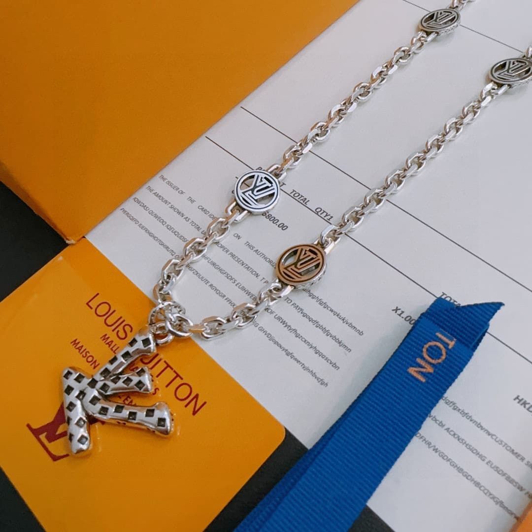 lv-necklace_59_3.jpg