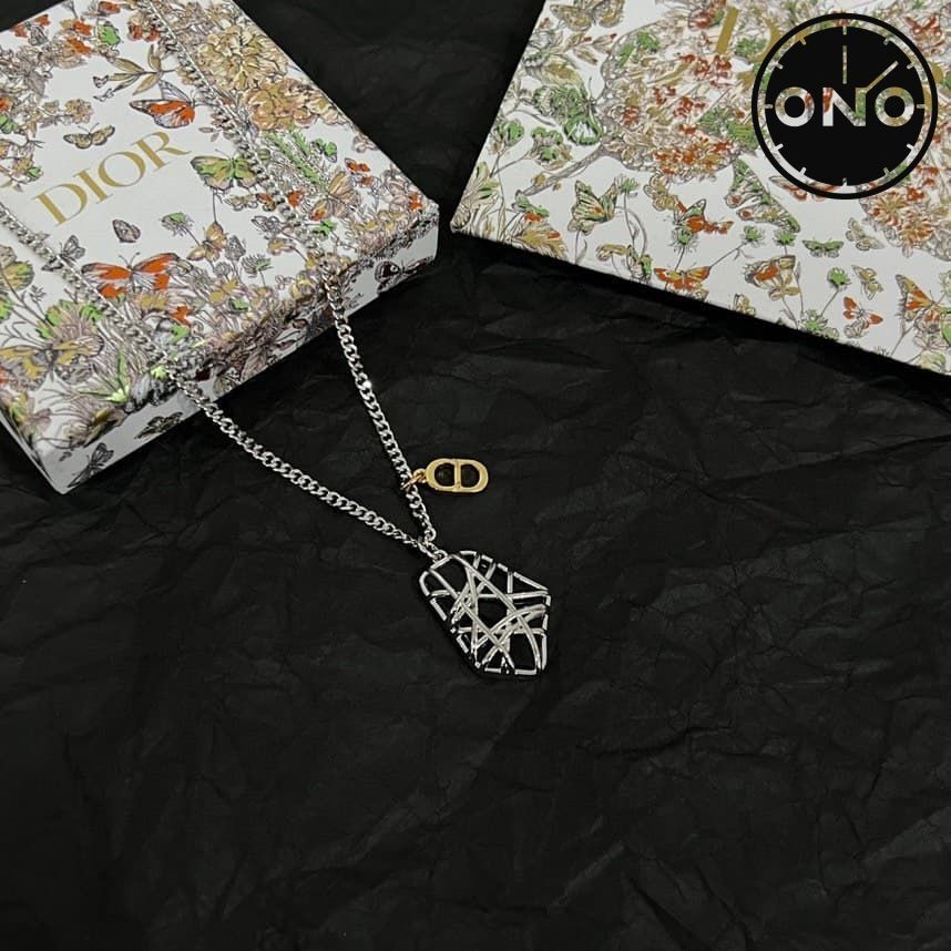 dior-necklace_21_3.jpg