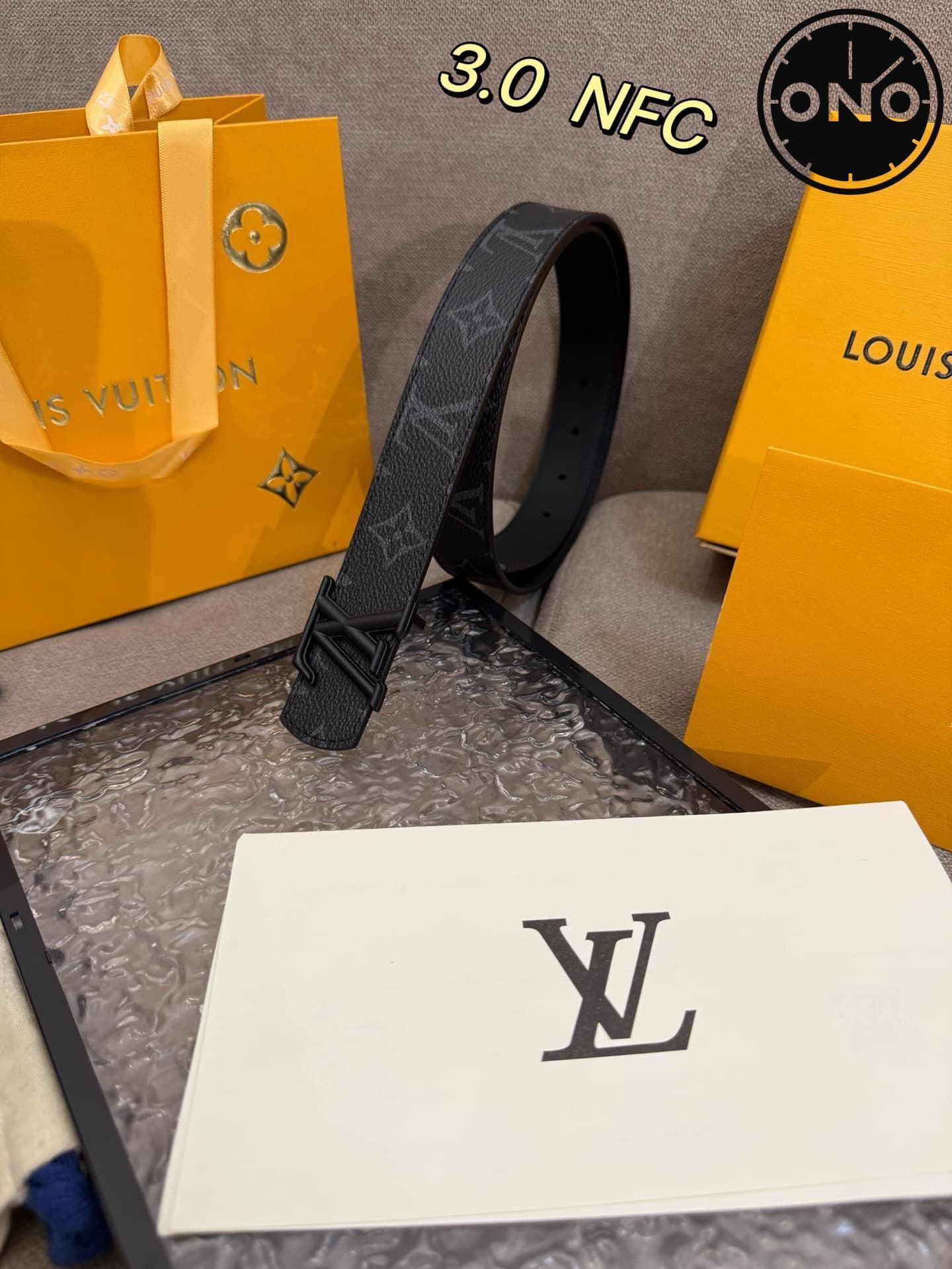 lv_belt_42_2.jpg