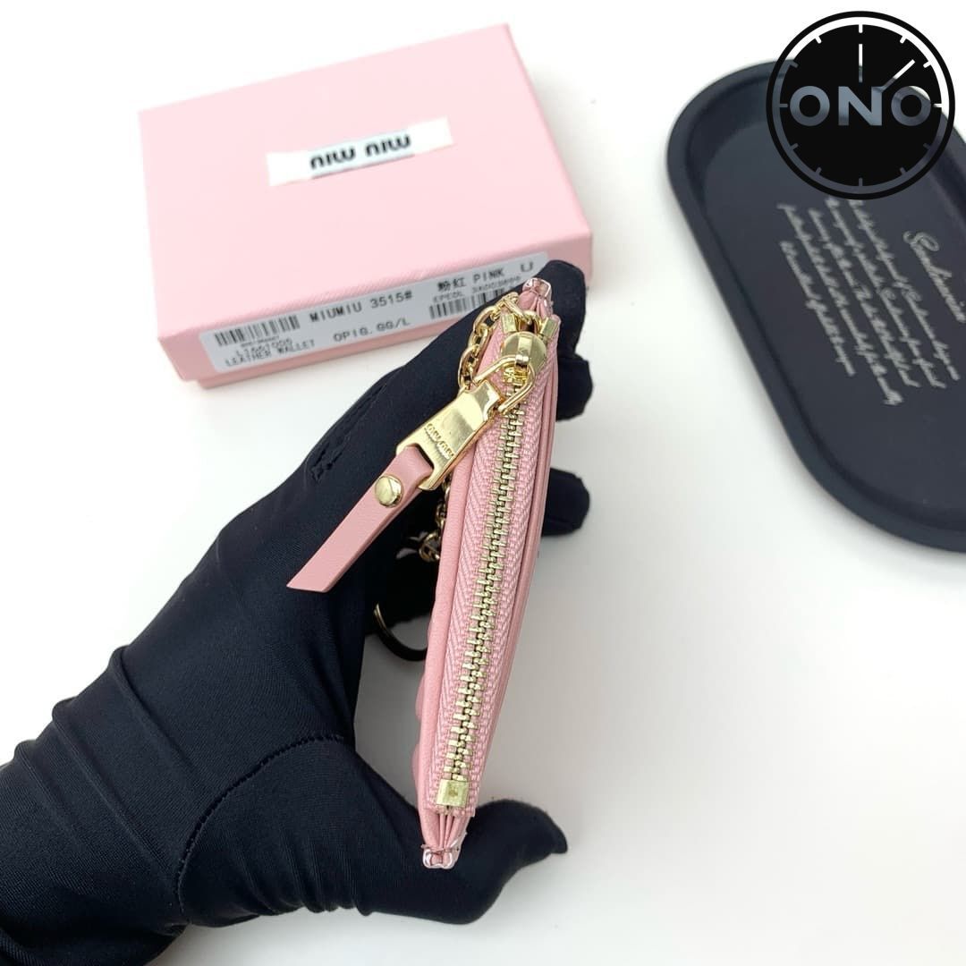 miumiu_wallet_10_5.jpg