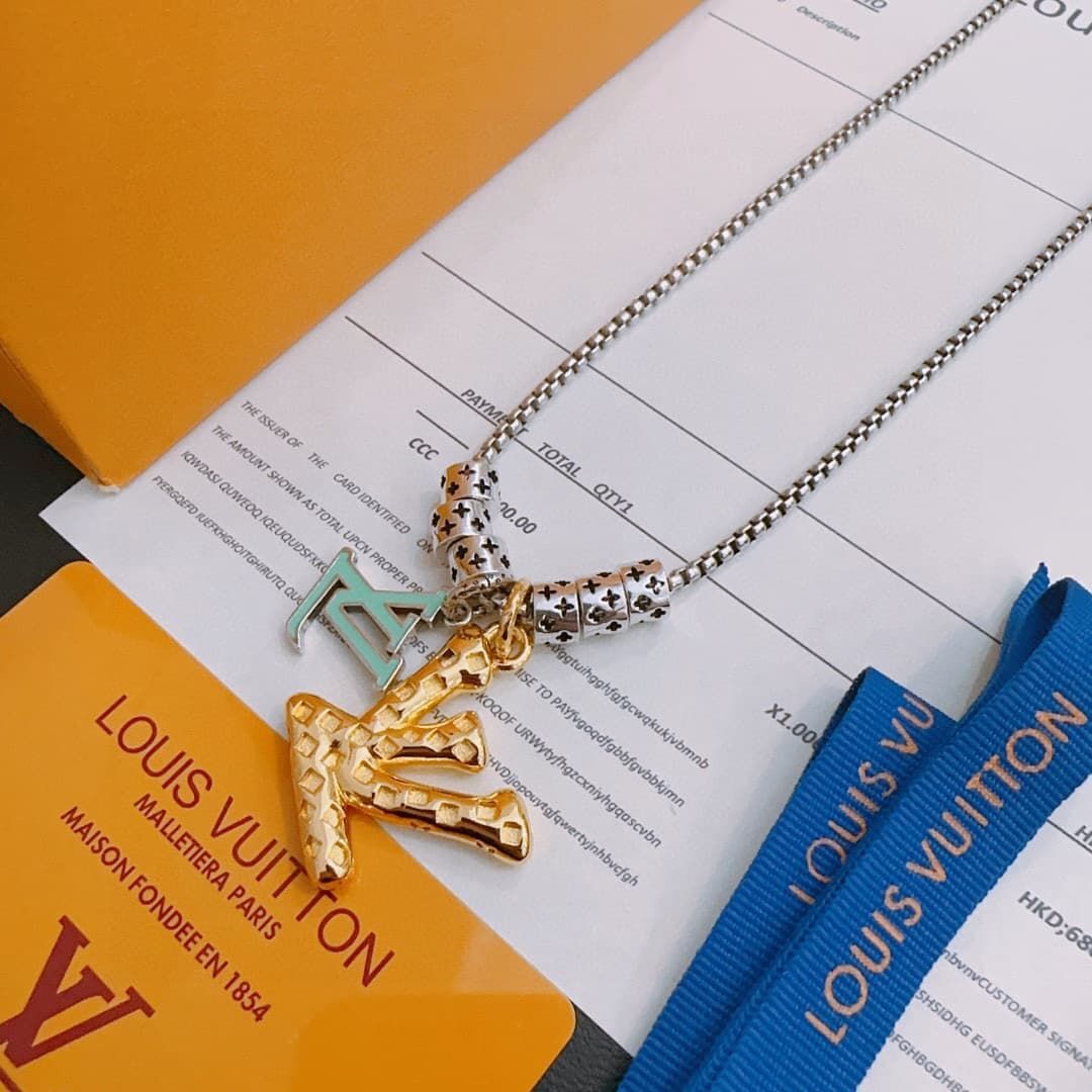 lv-necklace_17_2.jpg