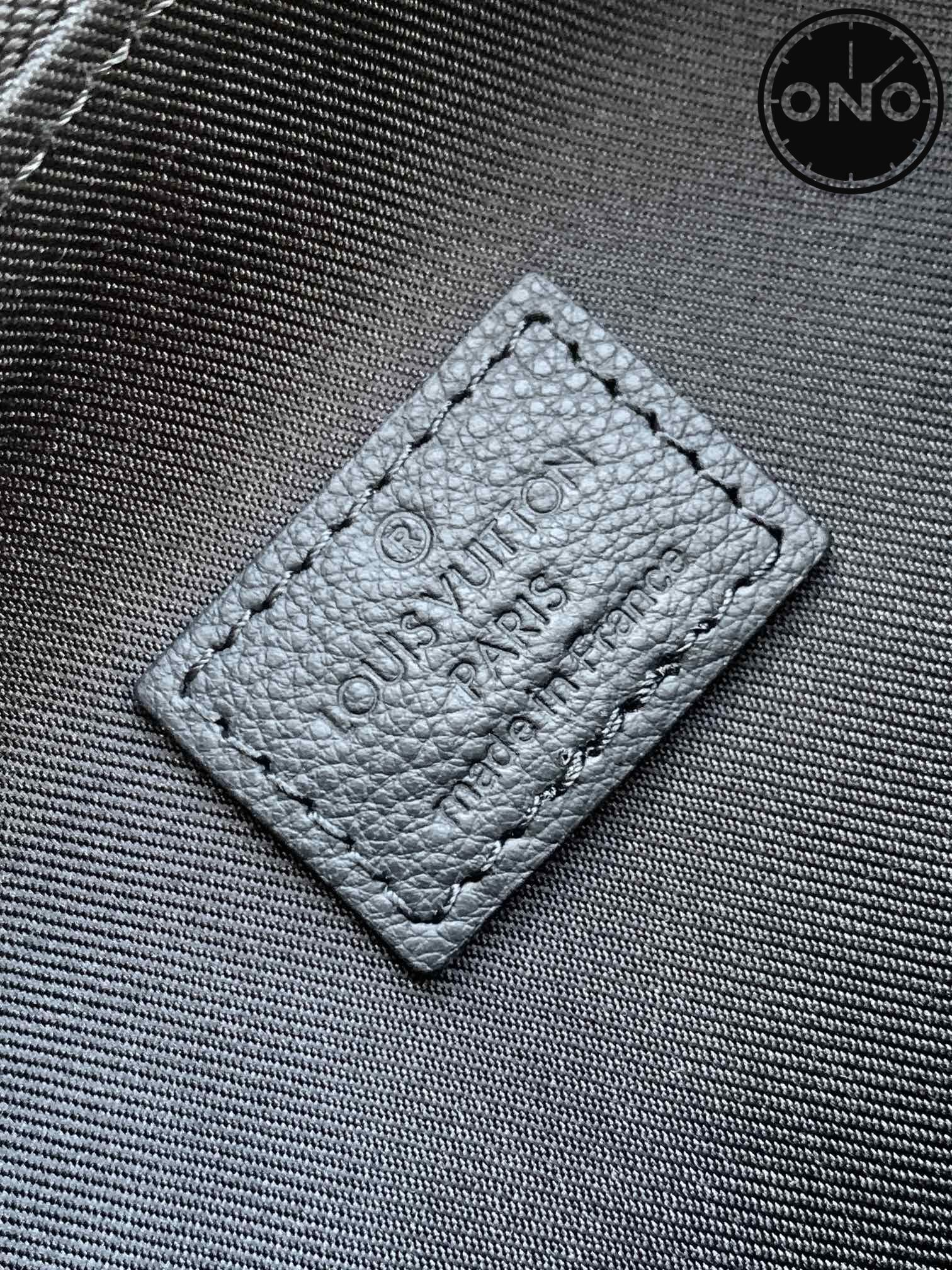 lv_men_10_8.jpg