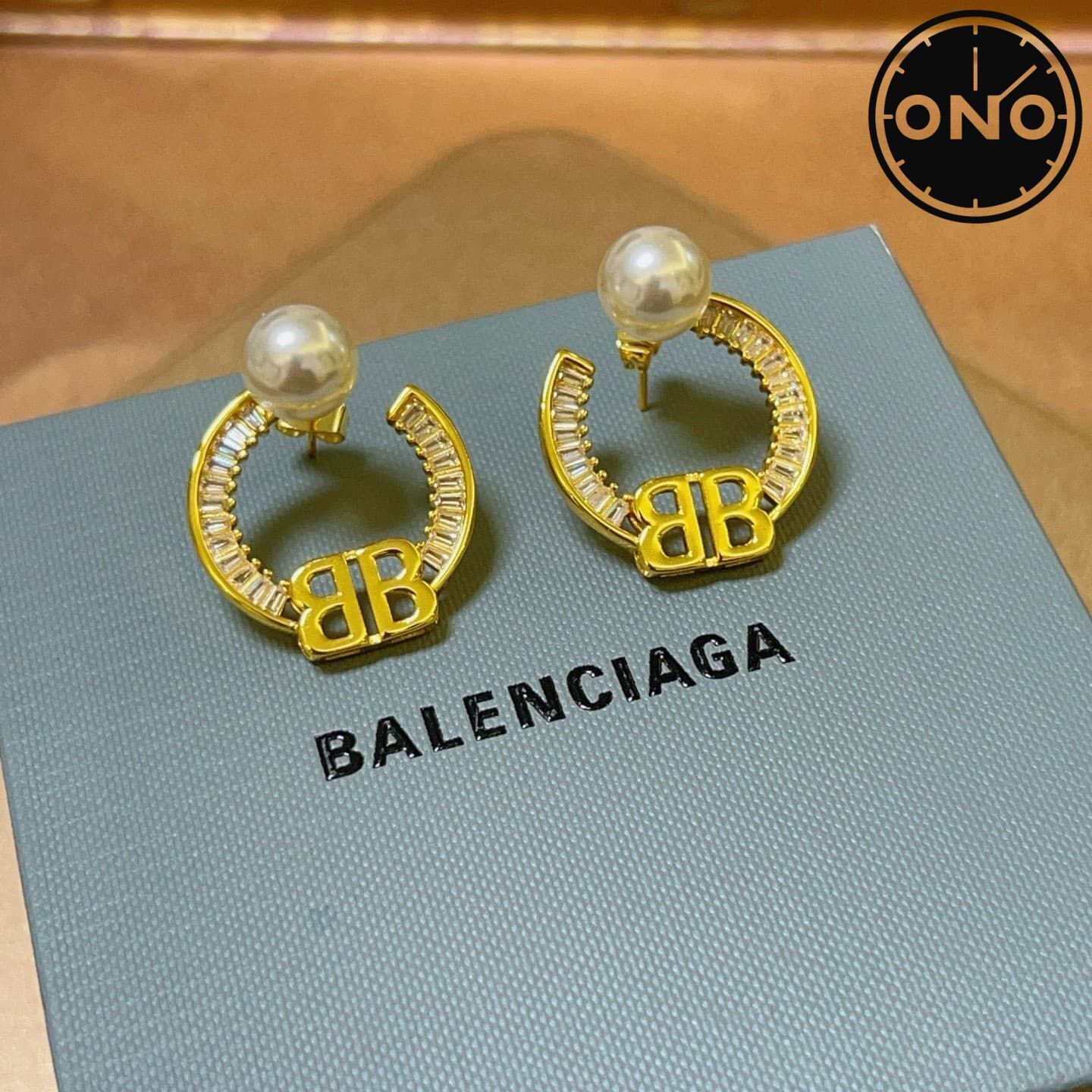 balenciaga-earrings_3_4.jpg