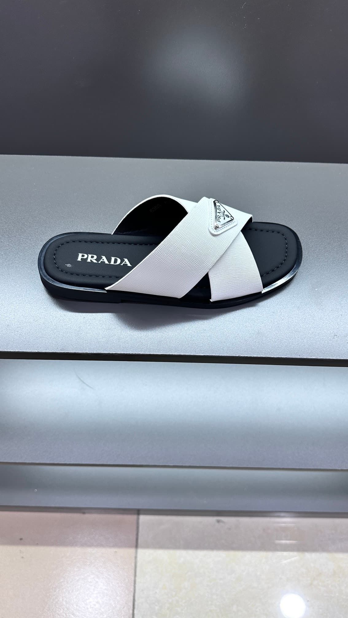 prada-slippers_42_4.jpg