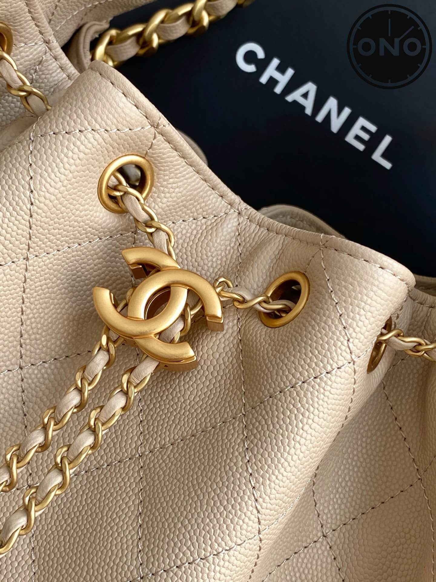 chanel_women_8_4.jpg