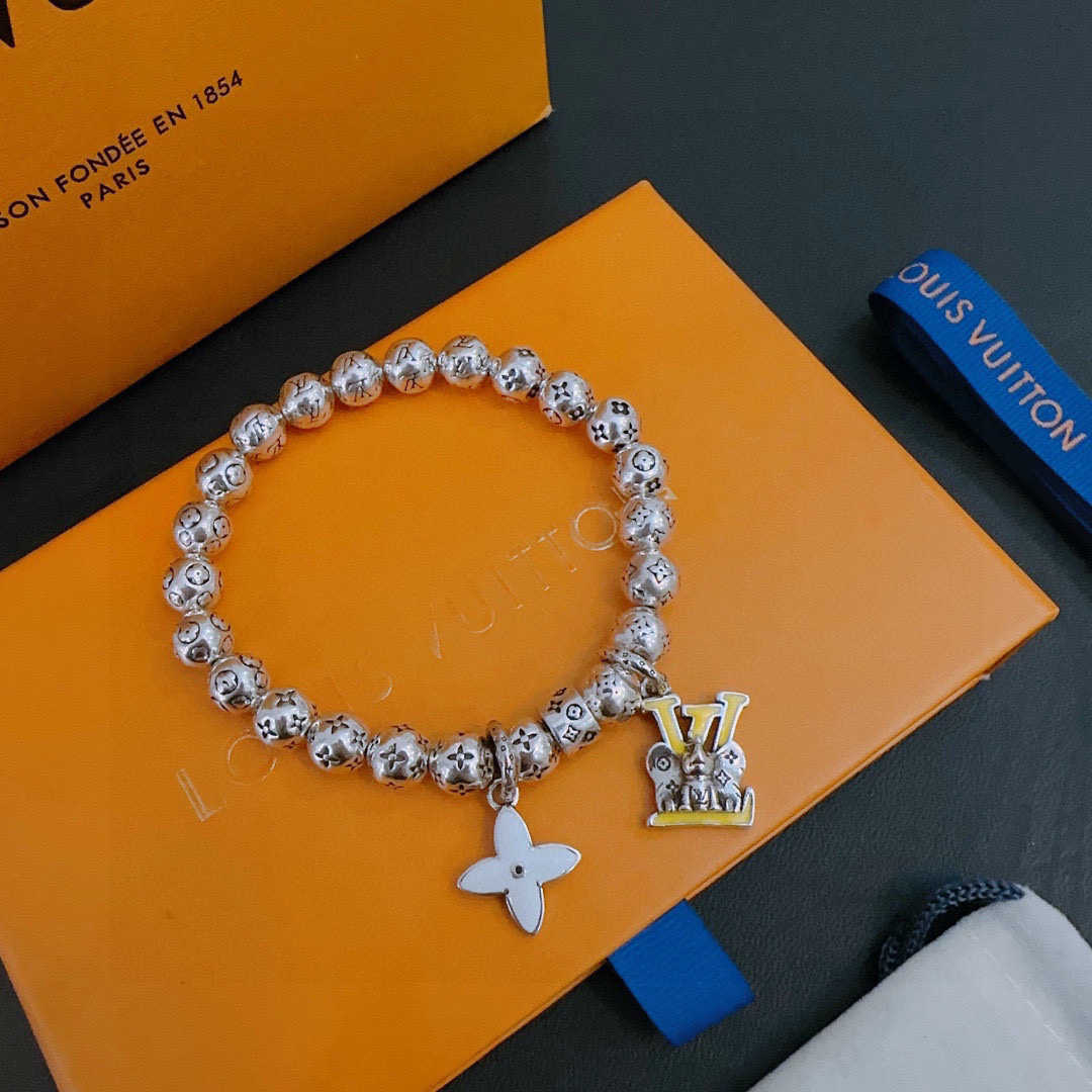 lv-bracelet_42_3.jpg