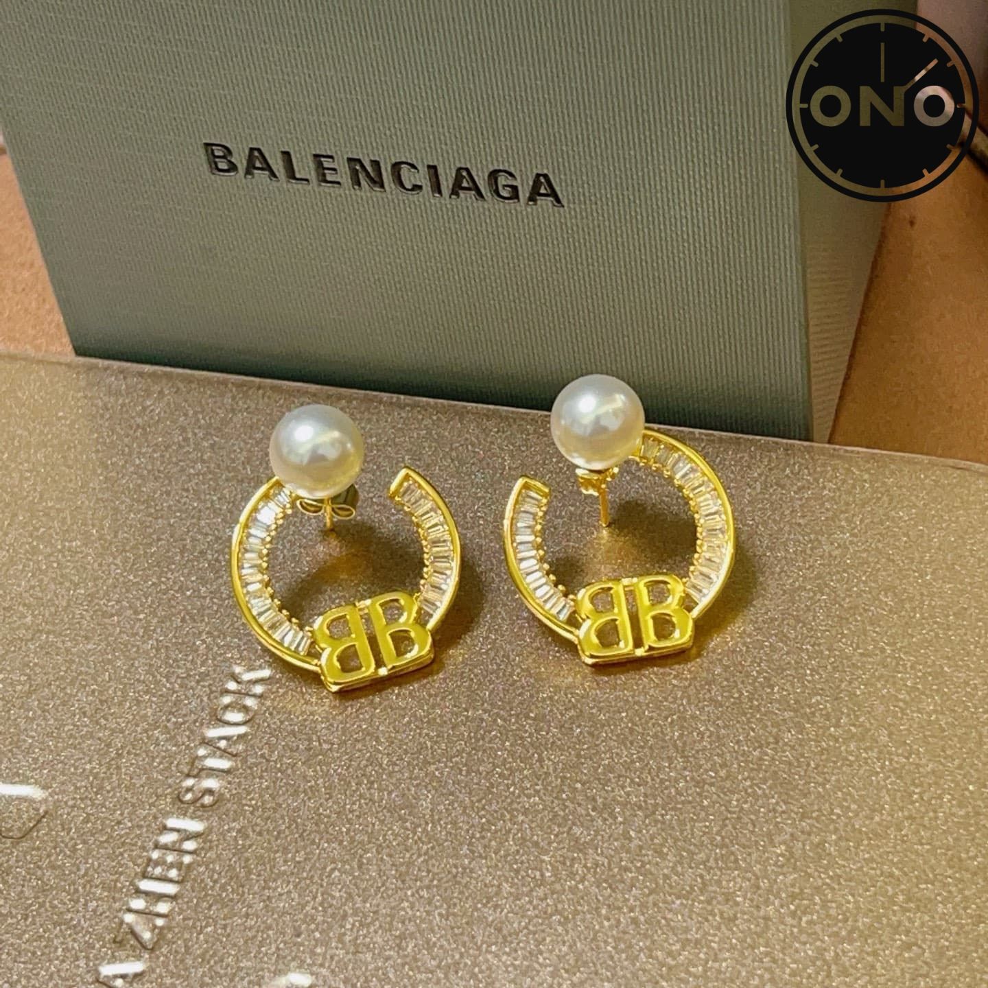 balenciaga-earrings_3_5.jpg