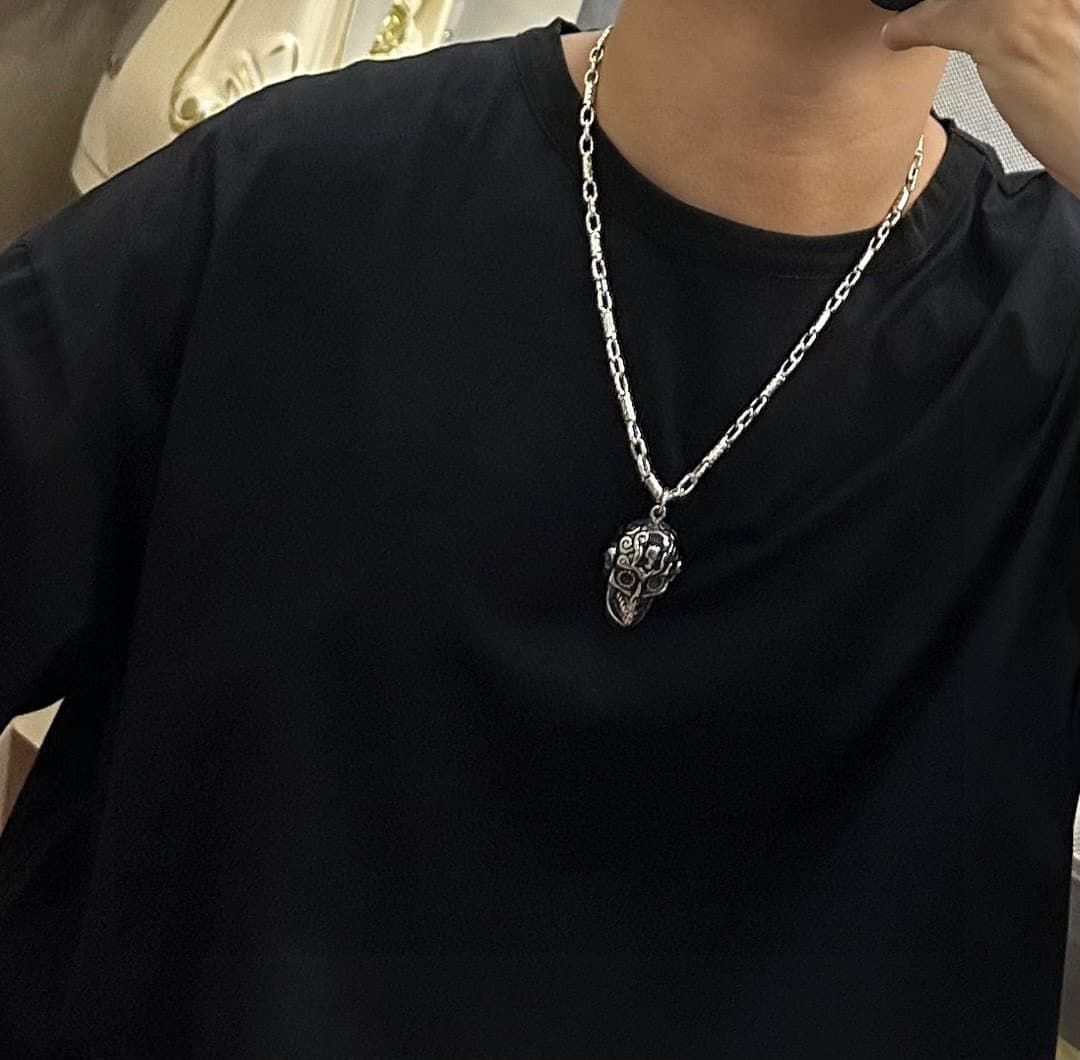 lv-necklace_8_3.jpg