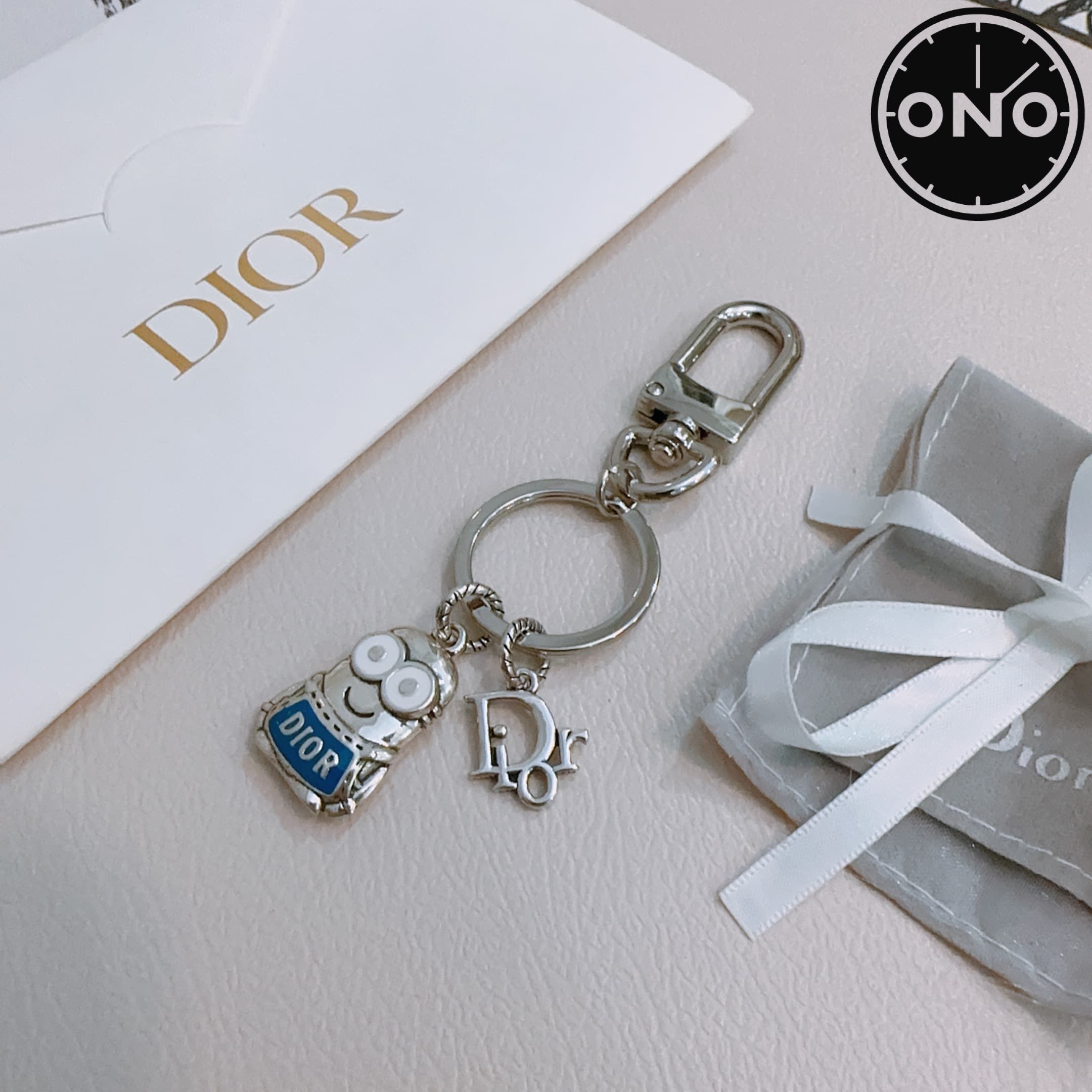dior-clasp_8_1.jpg