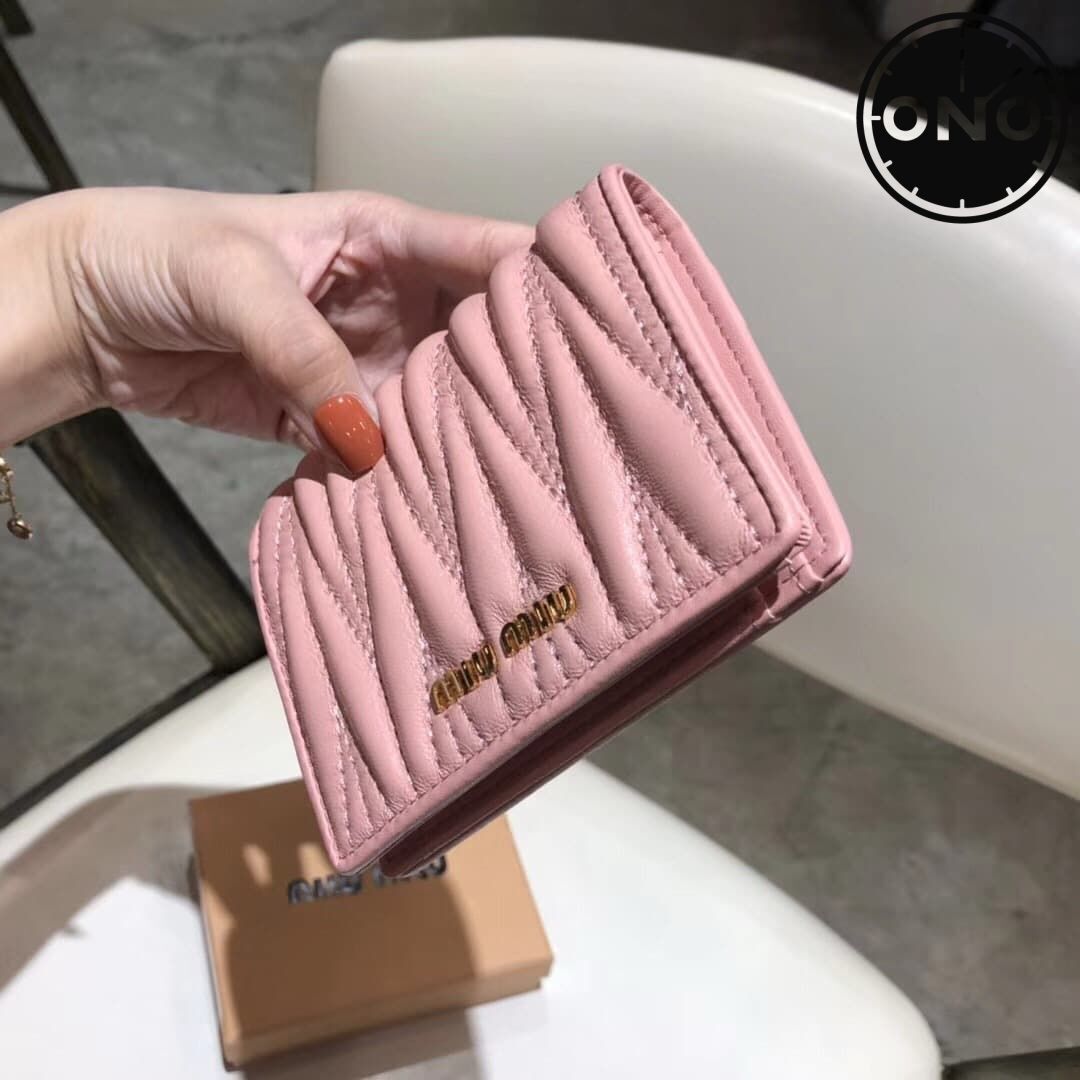 miumiu_wallet_15_2.jpg
