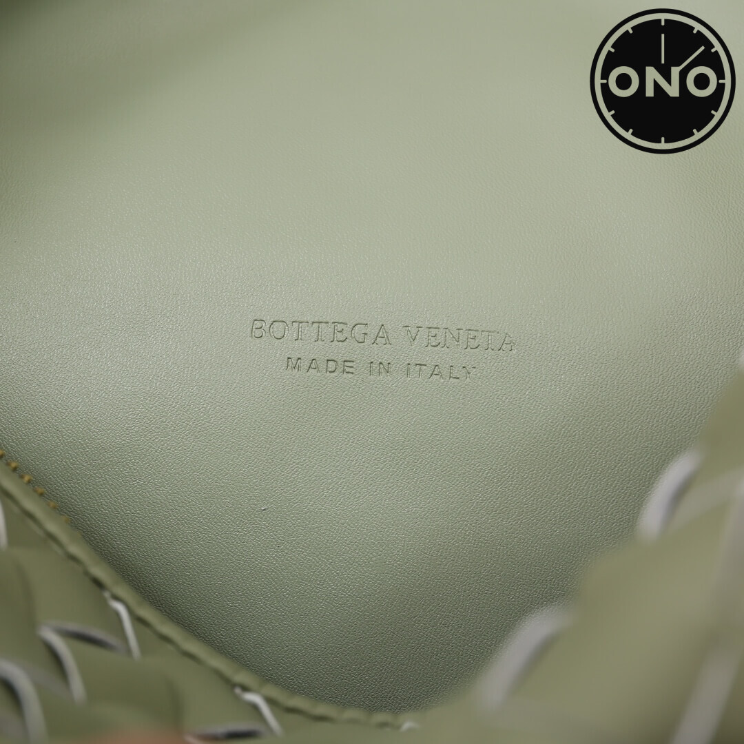 bottega_veneta_women_128_7.jpg
