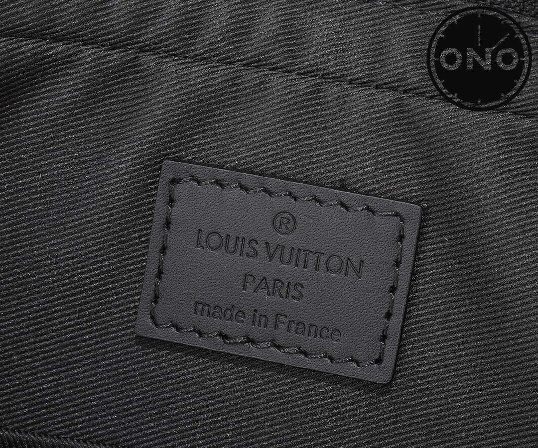 lv_men_12_8.jpg