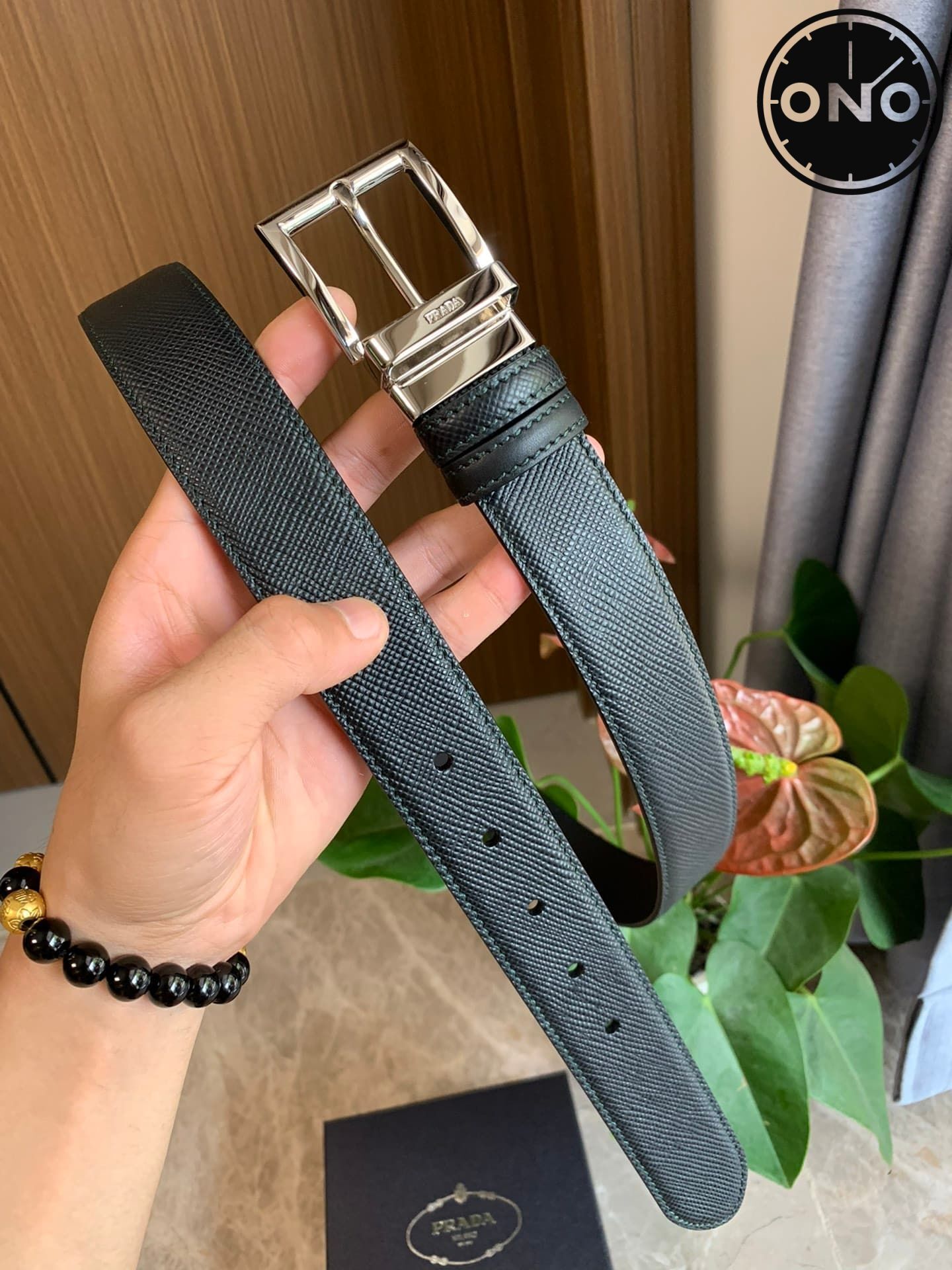 prada_belt_128_2.jpg