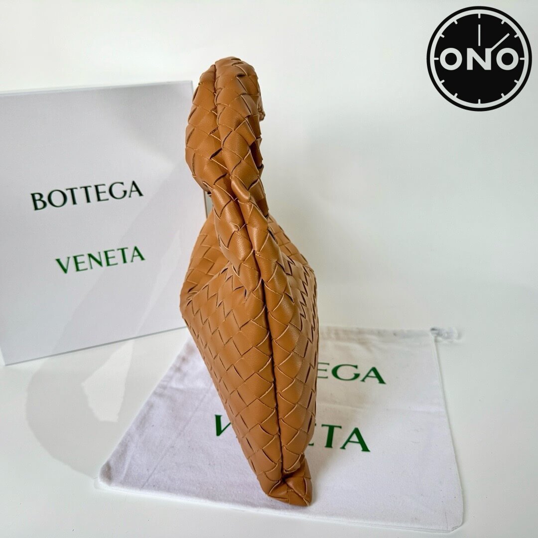 bottega_veneta_women_91_5.jpg
