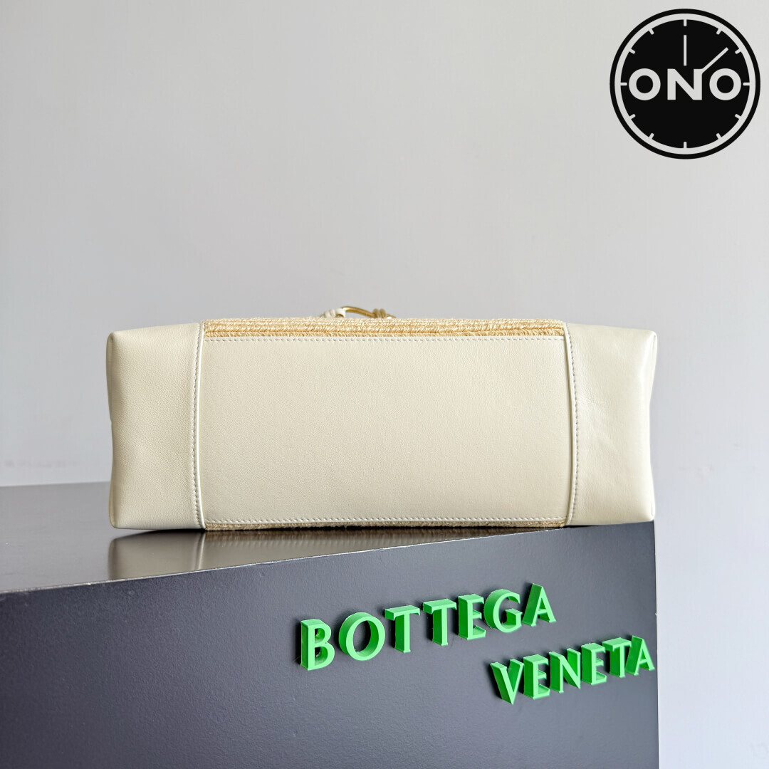 bottega_veneta_women_69_3.jpg