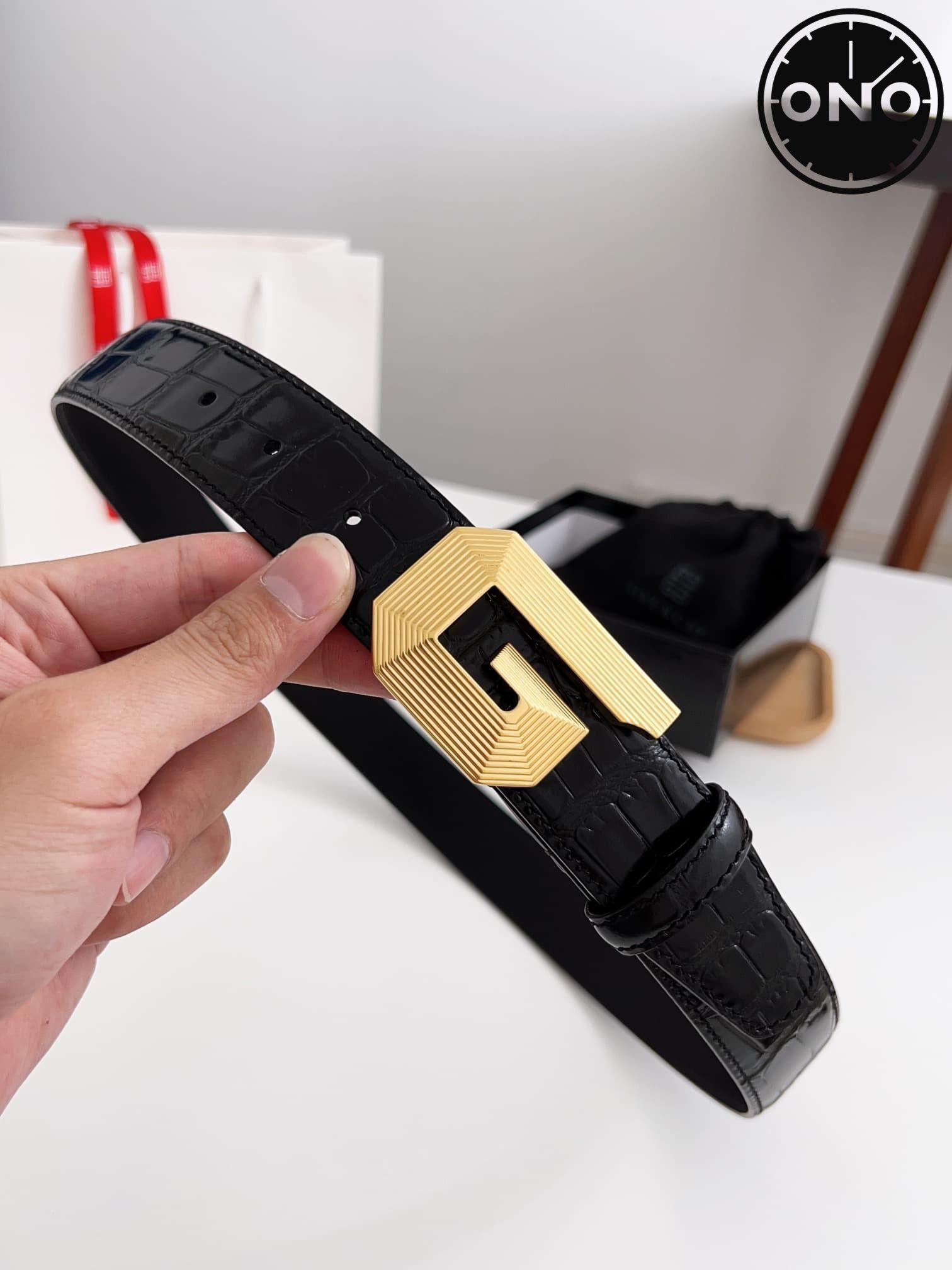 givenchy_belt_39_7.jpg