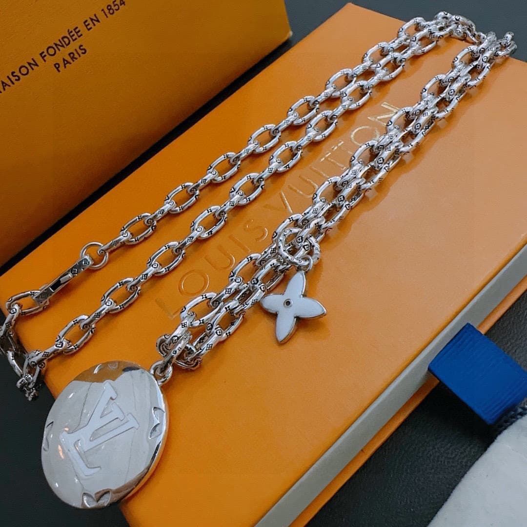lv-necklace_49_4.jpg