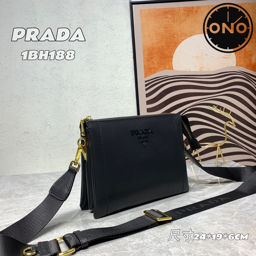 prada_women_155_1.jpg