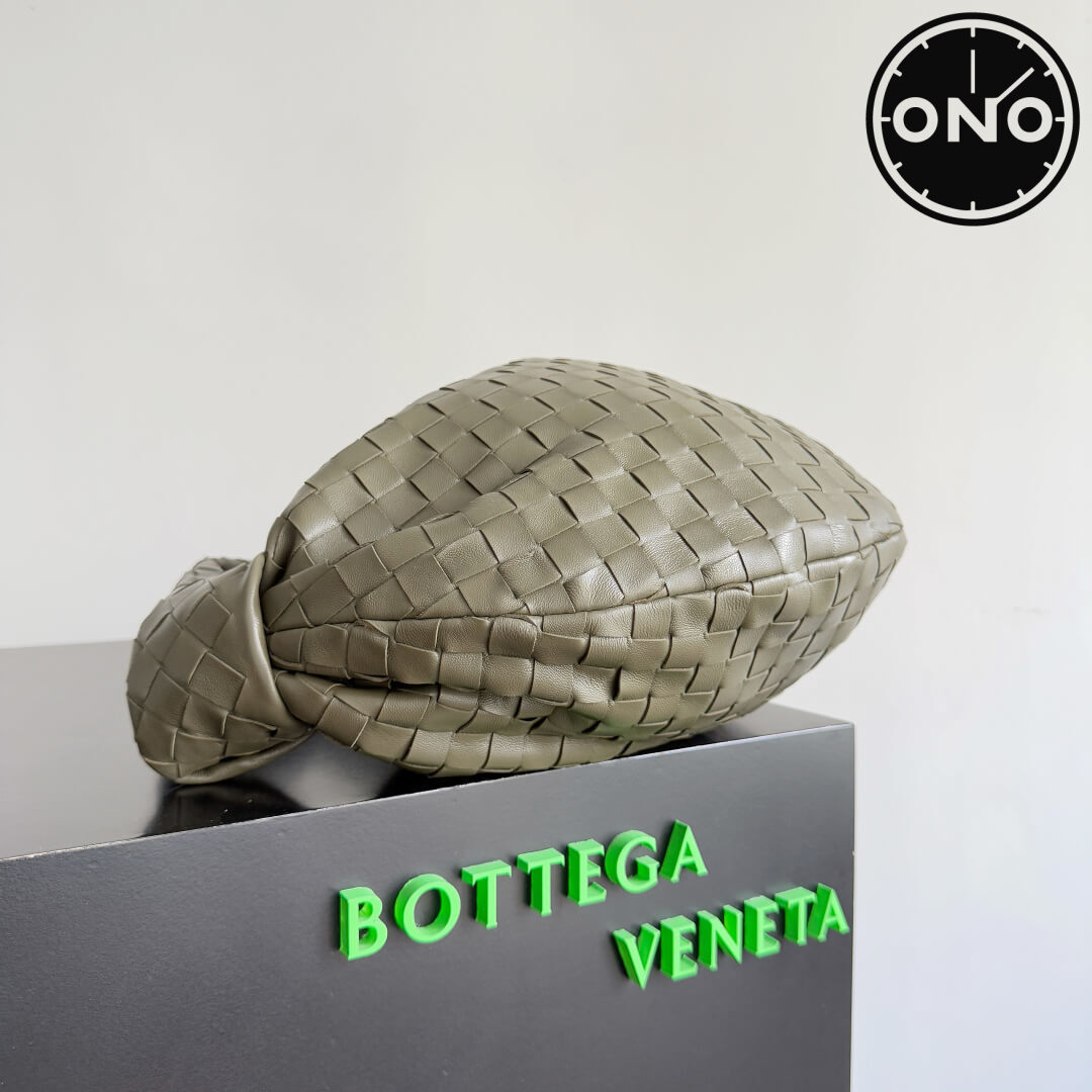 bottega_veneta_women_66_1.jpg