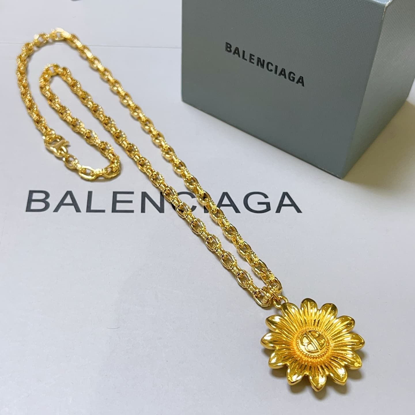 balenciaga-necklace_50_7.jpg