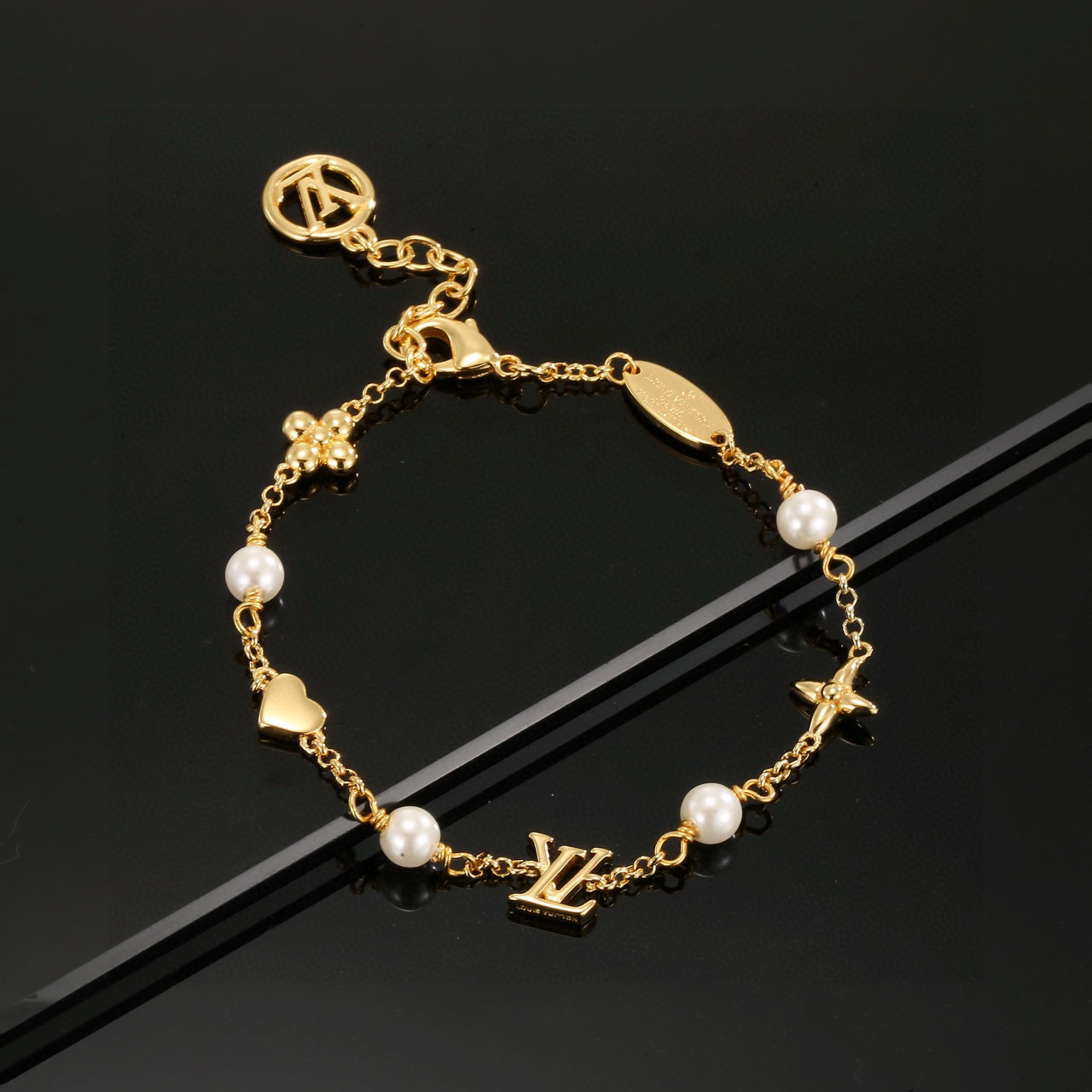 lv-bracelet_18_2.jpg