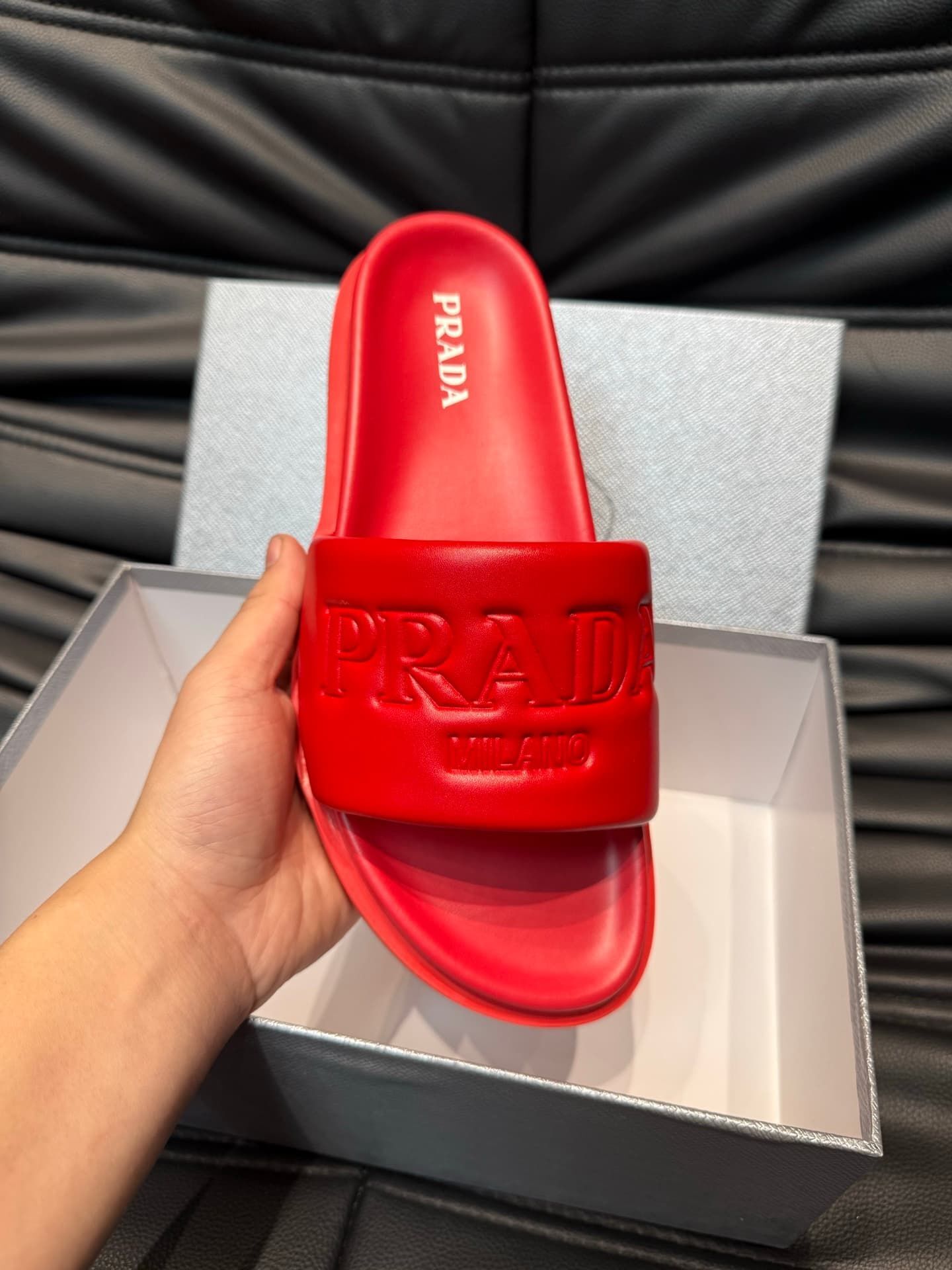 prada-slippers_18_6.jpg