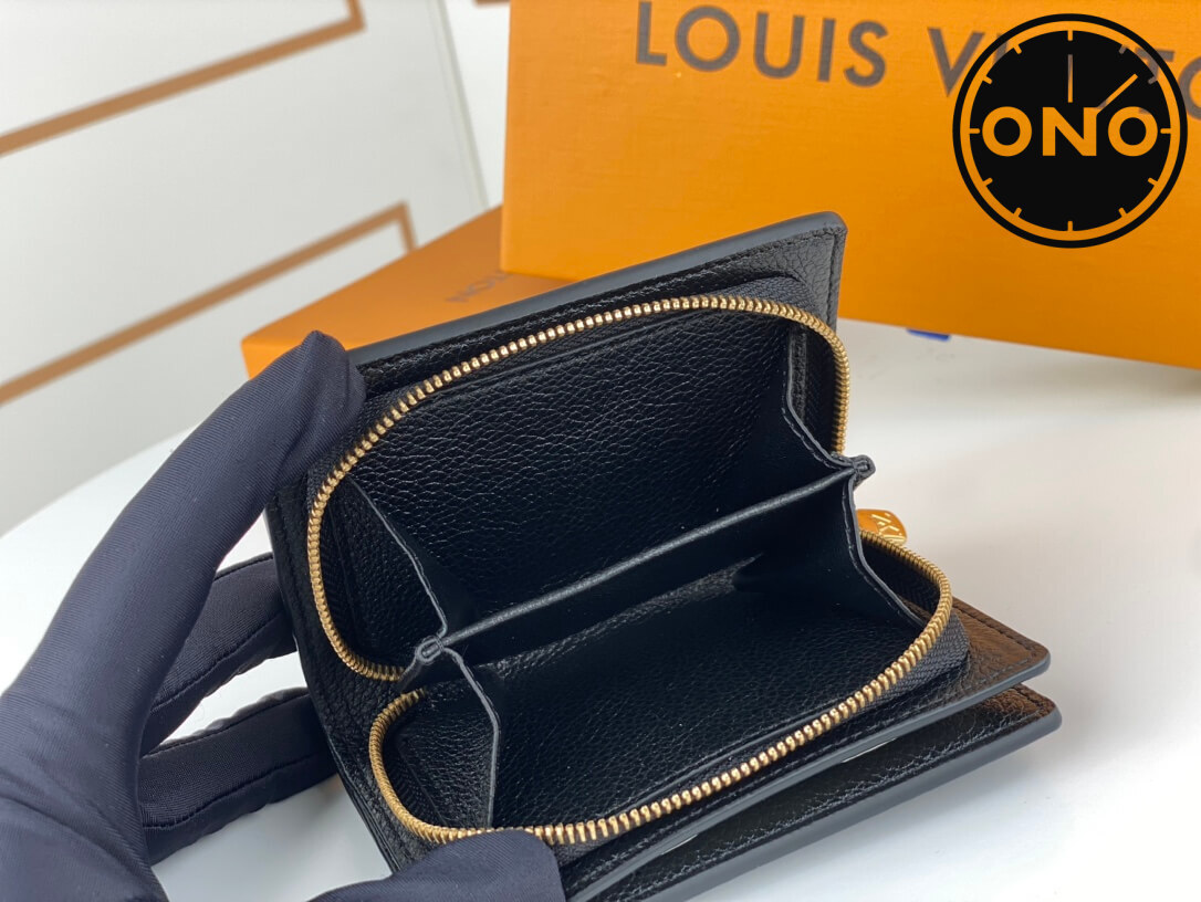 lv_wallet_17_5.jpg