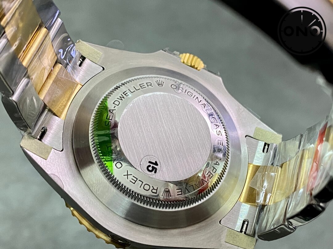 Sea-Dweller_4_9.jpg
