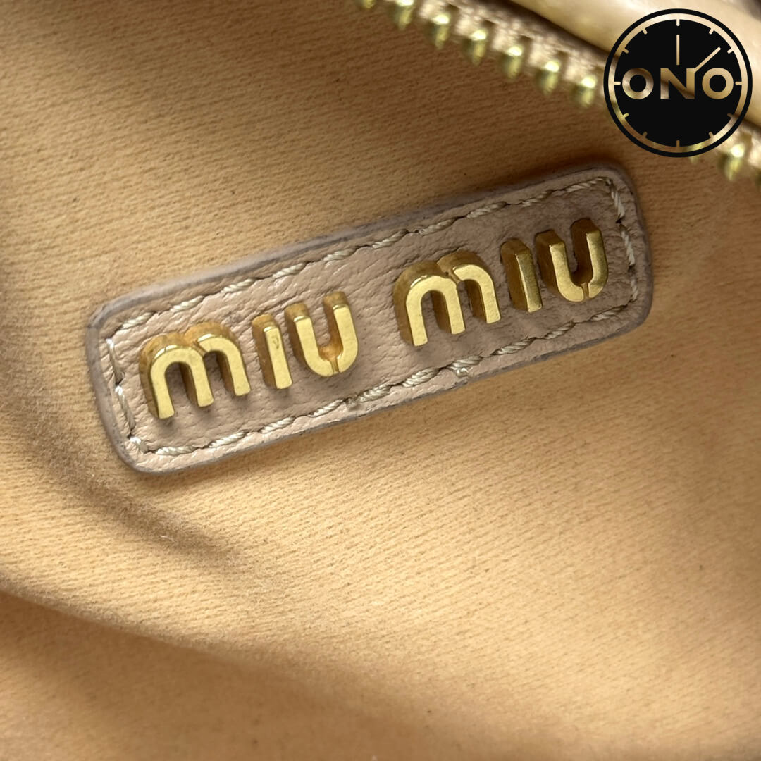 miumiu_women_48_7.jpg