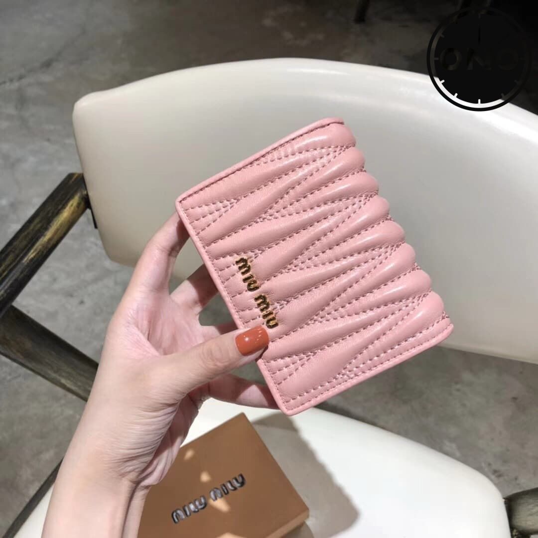 miumiu_wallet_15_3.jpg