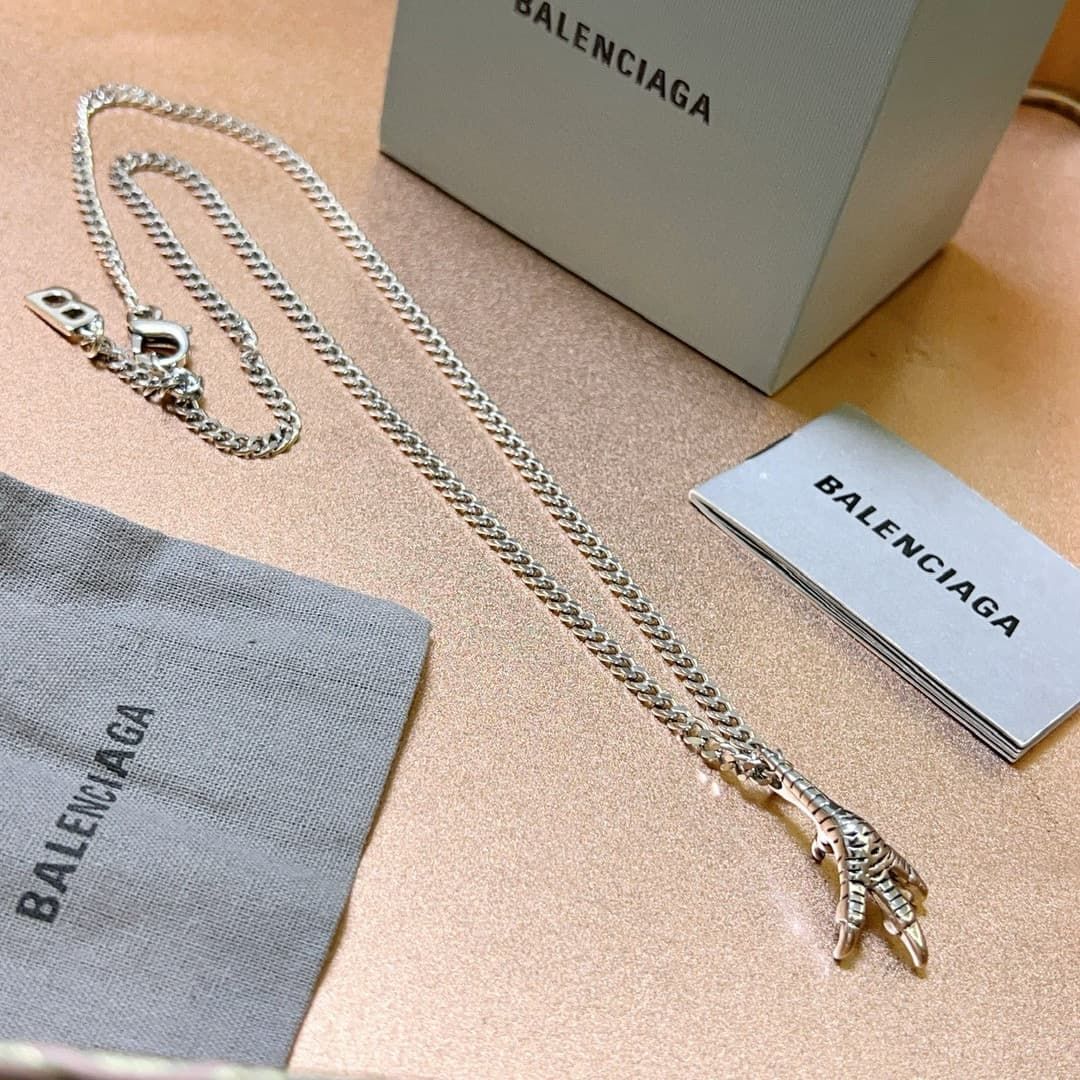 balenciaga-necklace_23_5.jpg