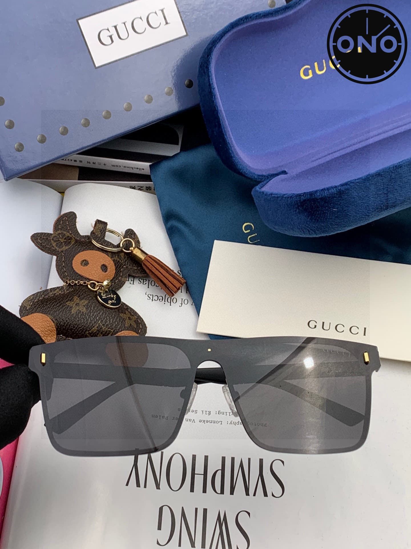 gucci-glasses_40_1.jpg