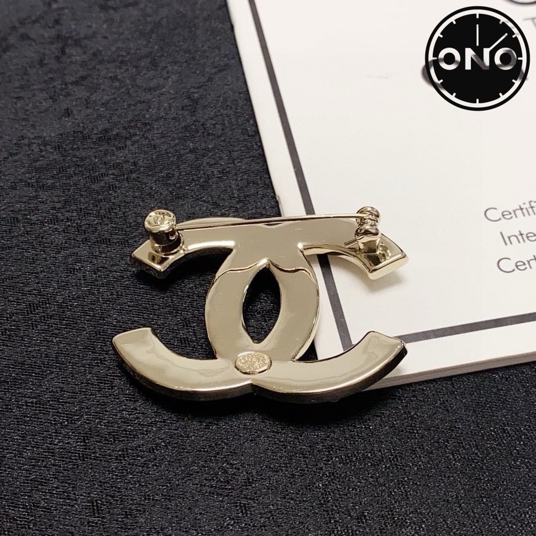 chanel-brooch_2_4.jpg
