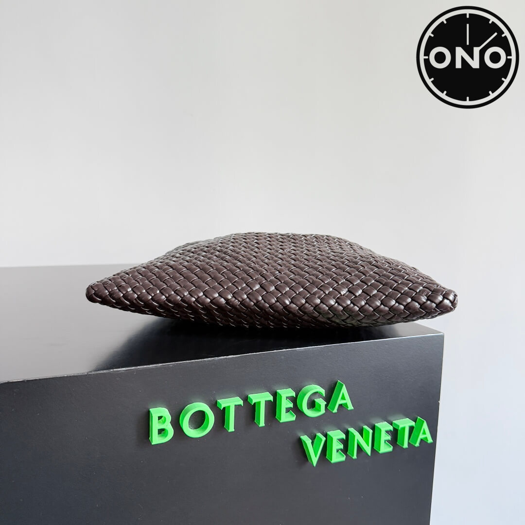bottega_veneta_women_71_2.jpg