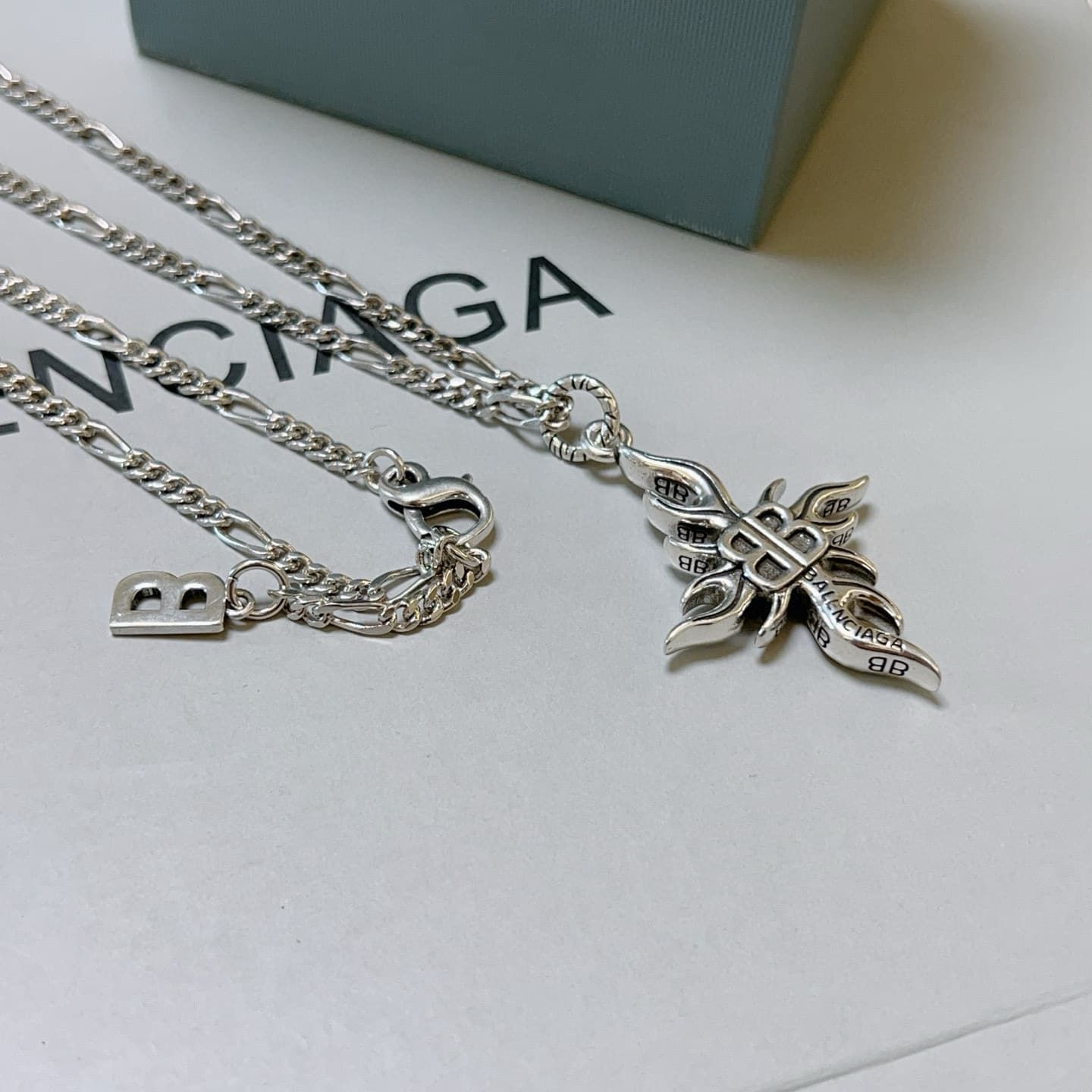 balenciaga-necklace_45_7.jpg