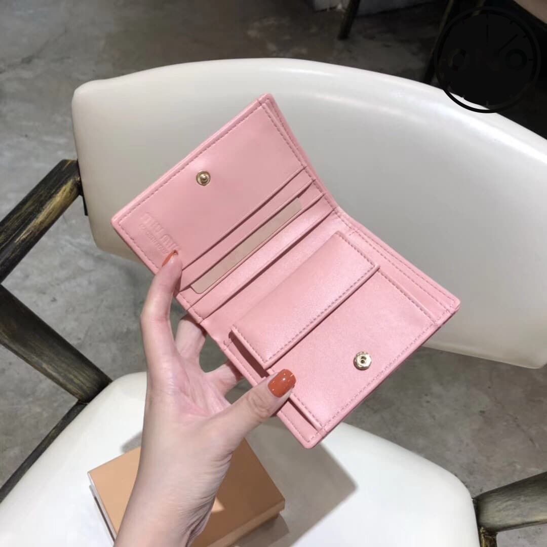 miumiu_wallet_15_5.jpg