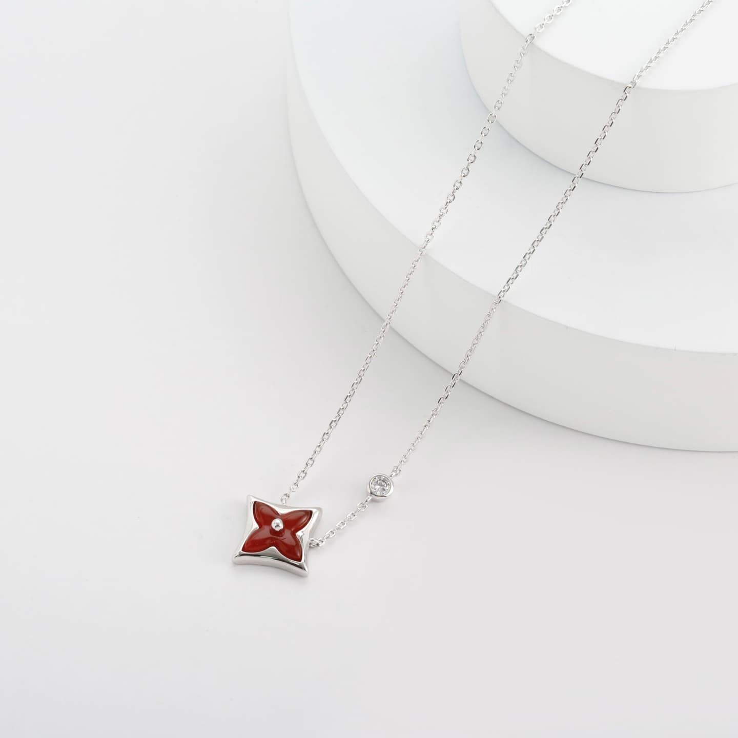 lv-necklace_36_1.jpg