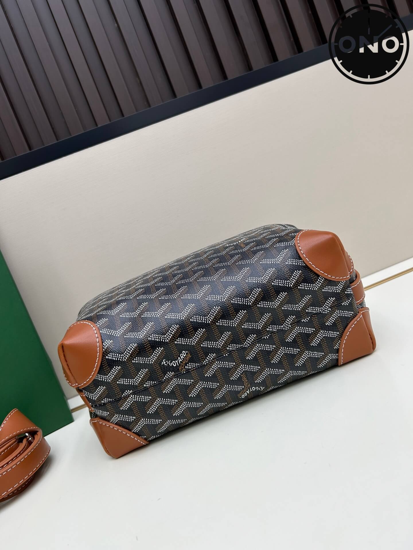 goyard_women_1_3.jpg