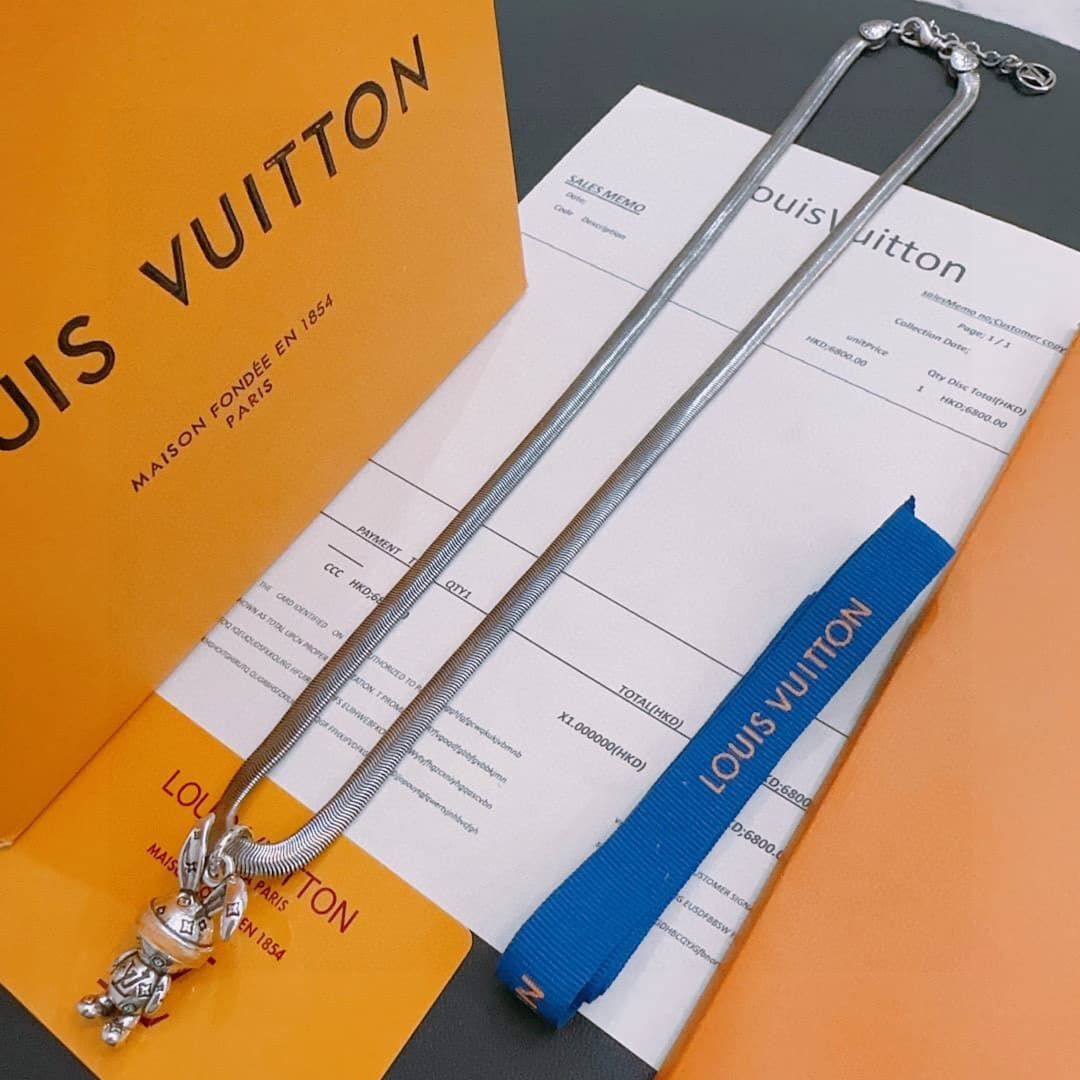 lv-necklace_7_7.jpg