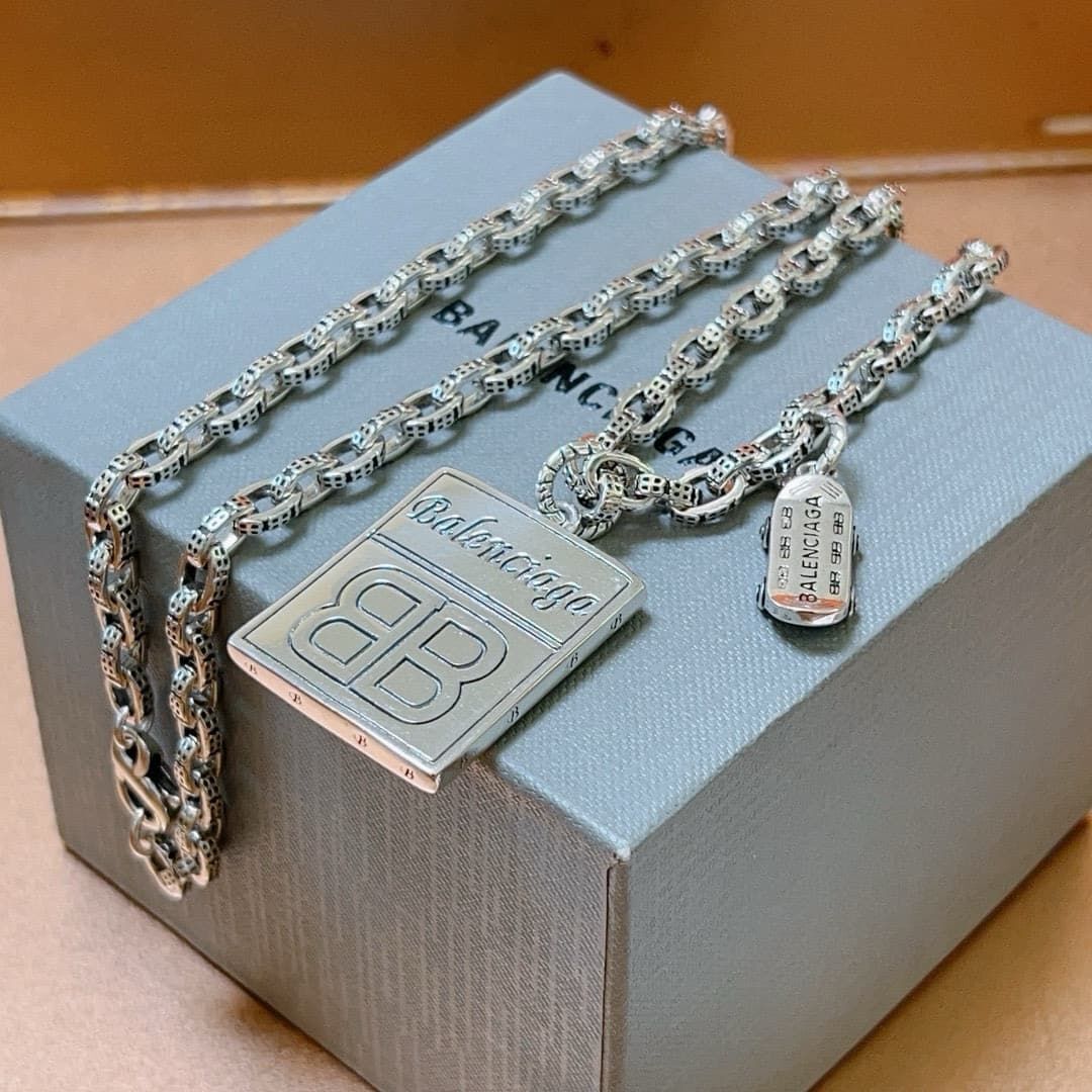 balenciaga-necklace_39_6.jpg
