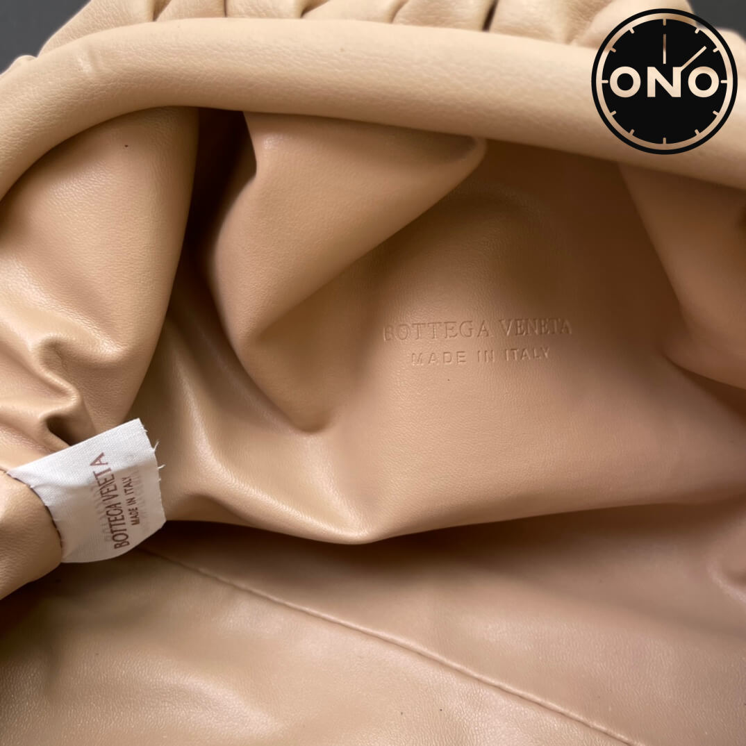 bottega_veneta_women_160_8.jpg