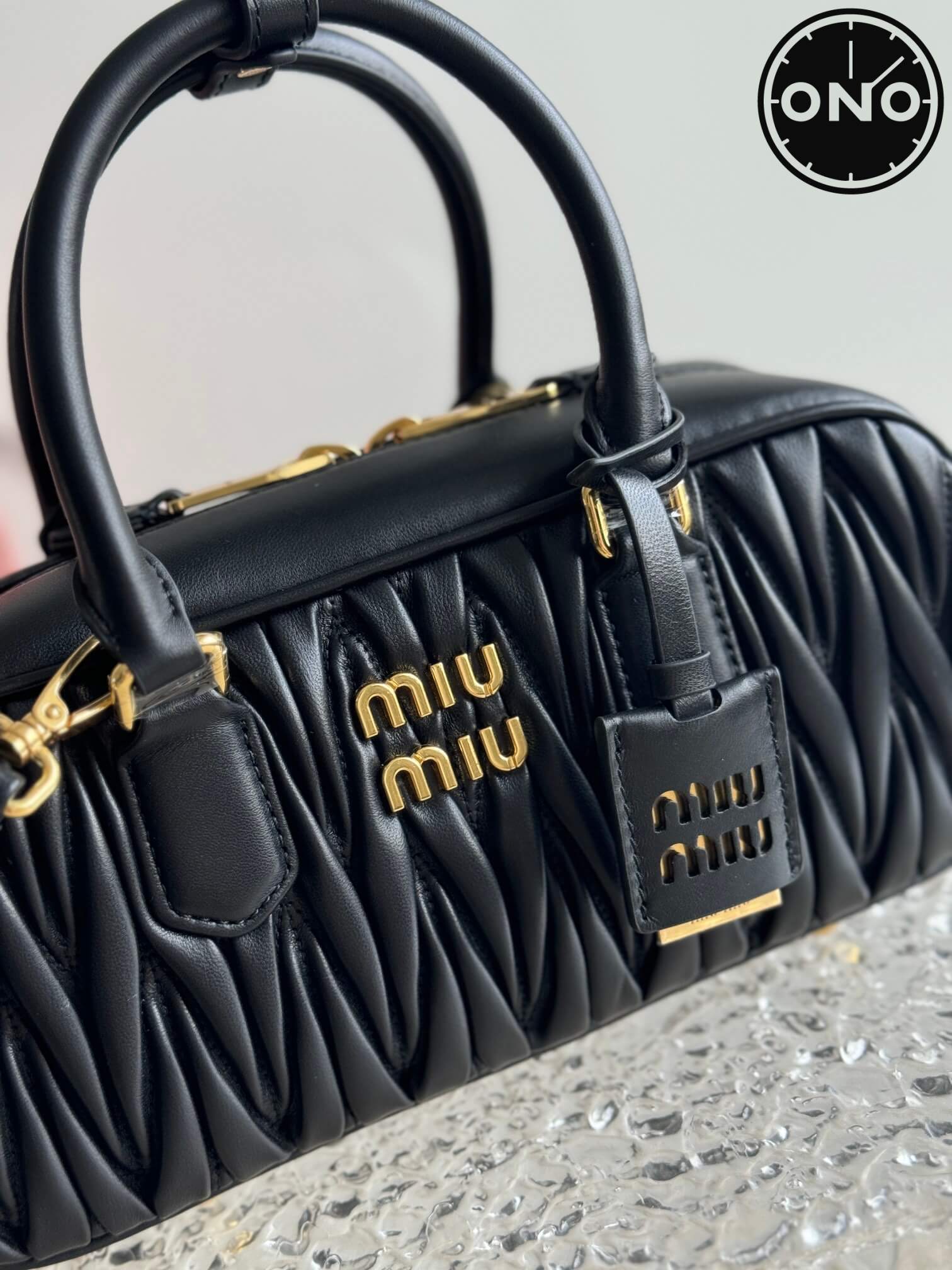 miumiu_women_52_4.jpg