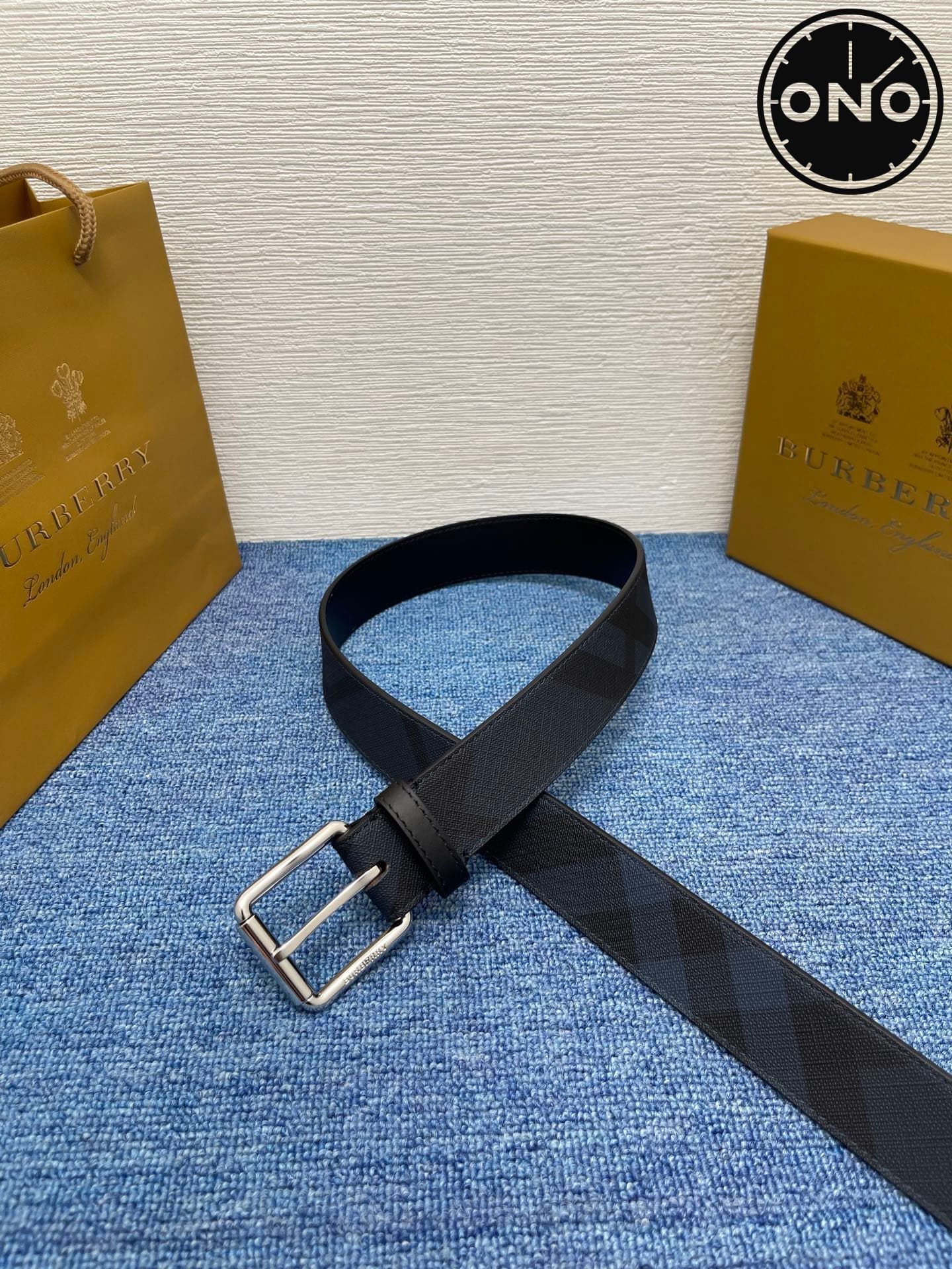 burberry_belt_1_3.jpg