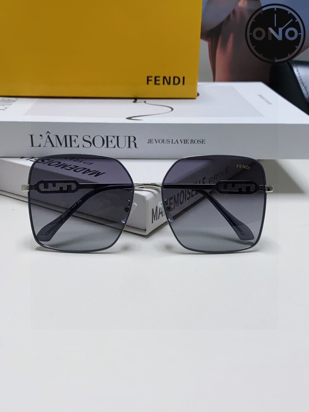 fendi-glasses_52_6.jpg