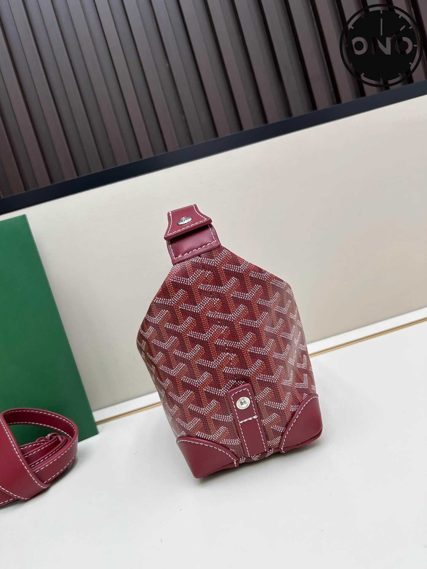 goyard_women_7_1.jpg